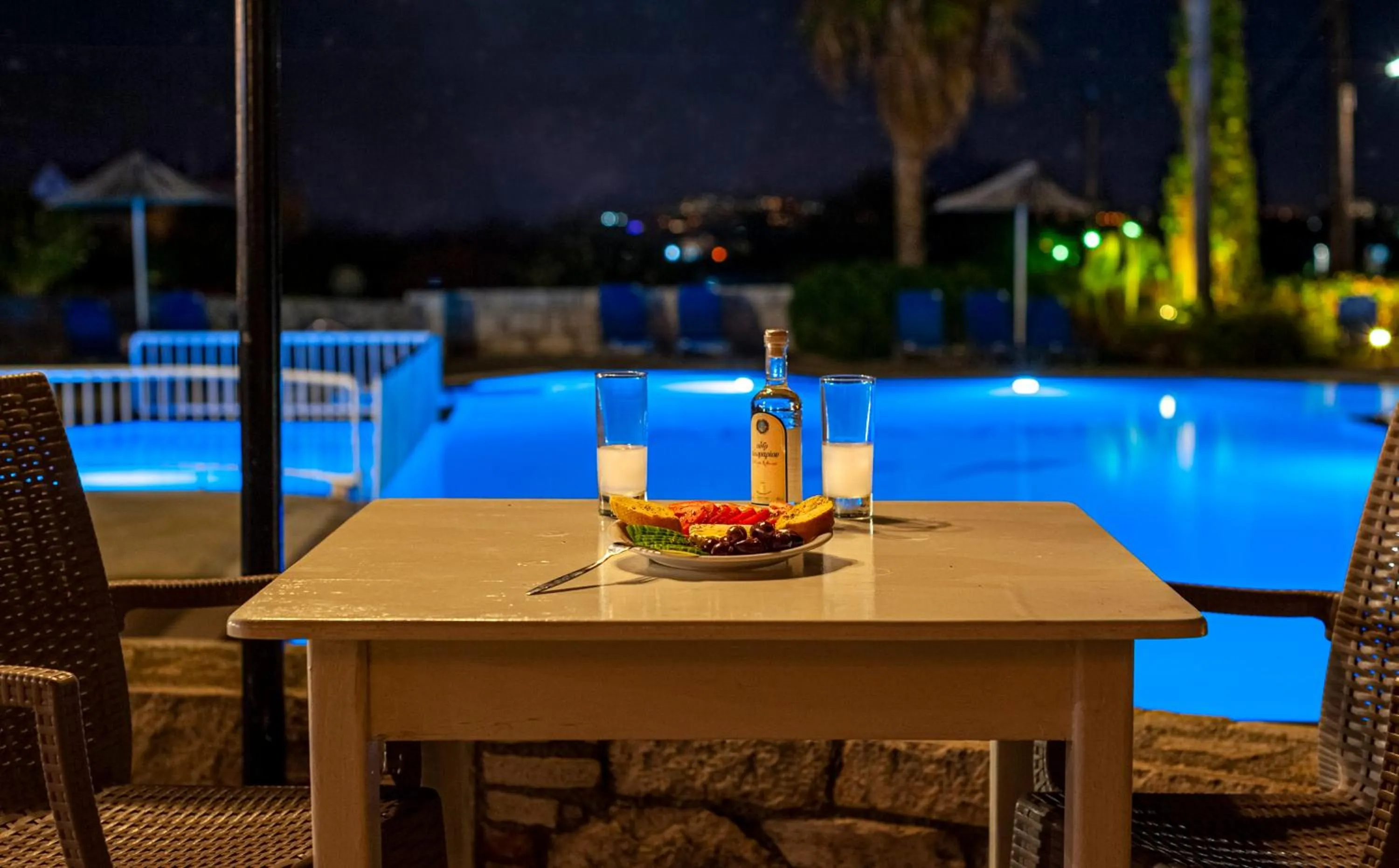 Swimming pool in Gelli Apartments