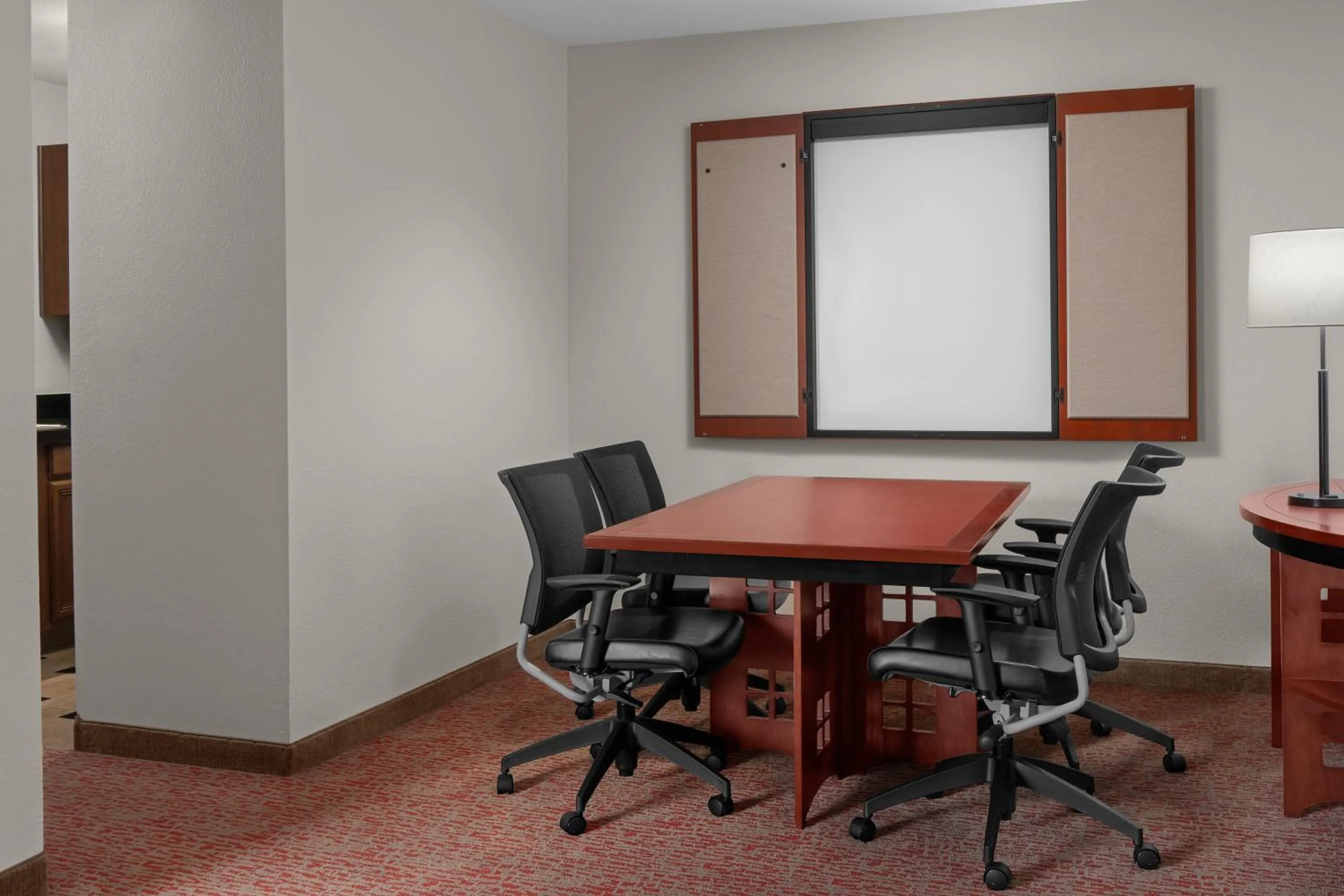 Living room in Larkspur Landing Extended Stay Suites Renton