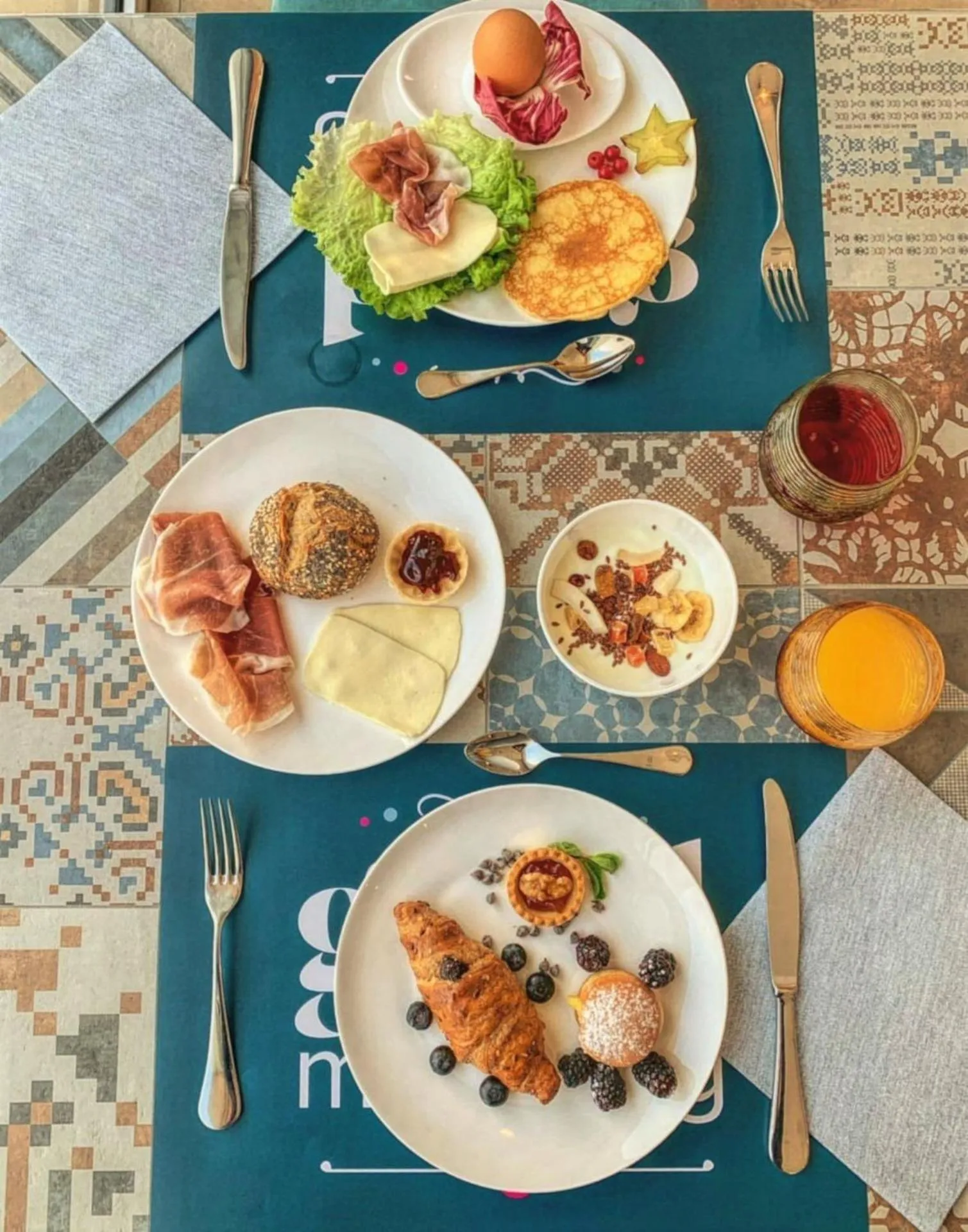 Breakfast in You & Me Beach Hotel