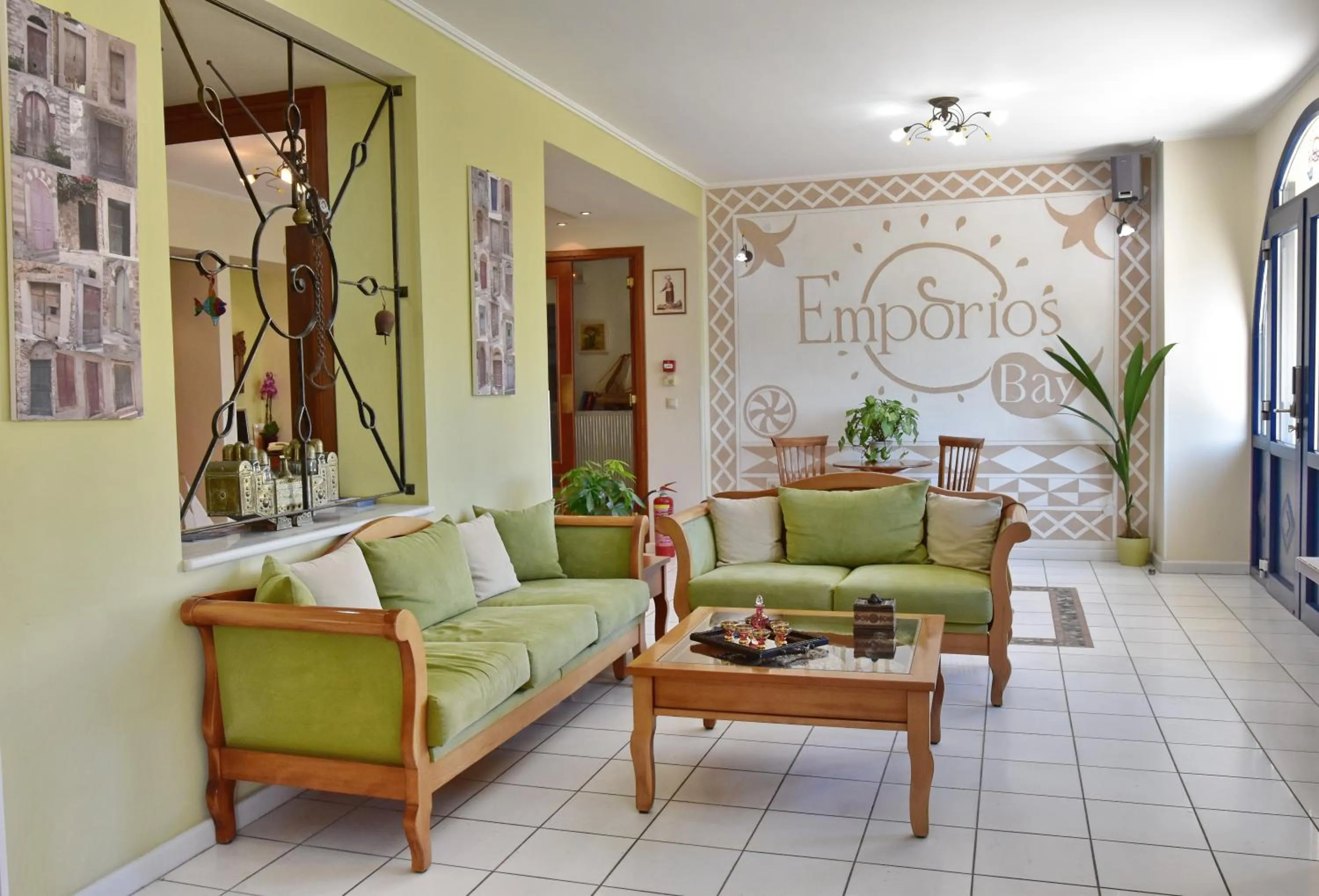 Living room in Emporios Bay Hotel Chios