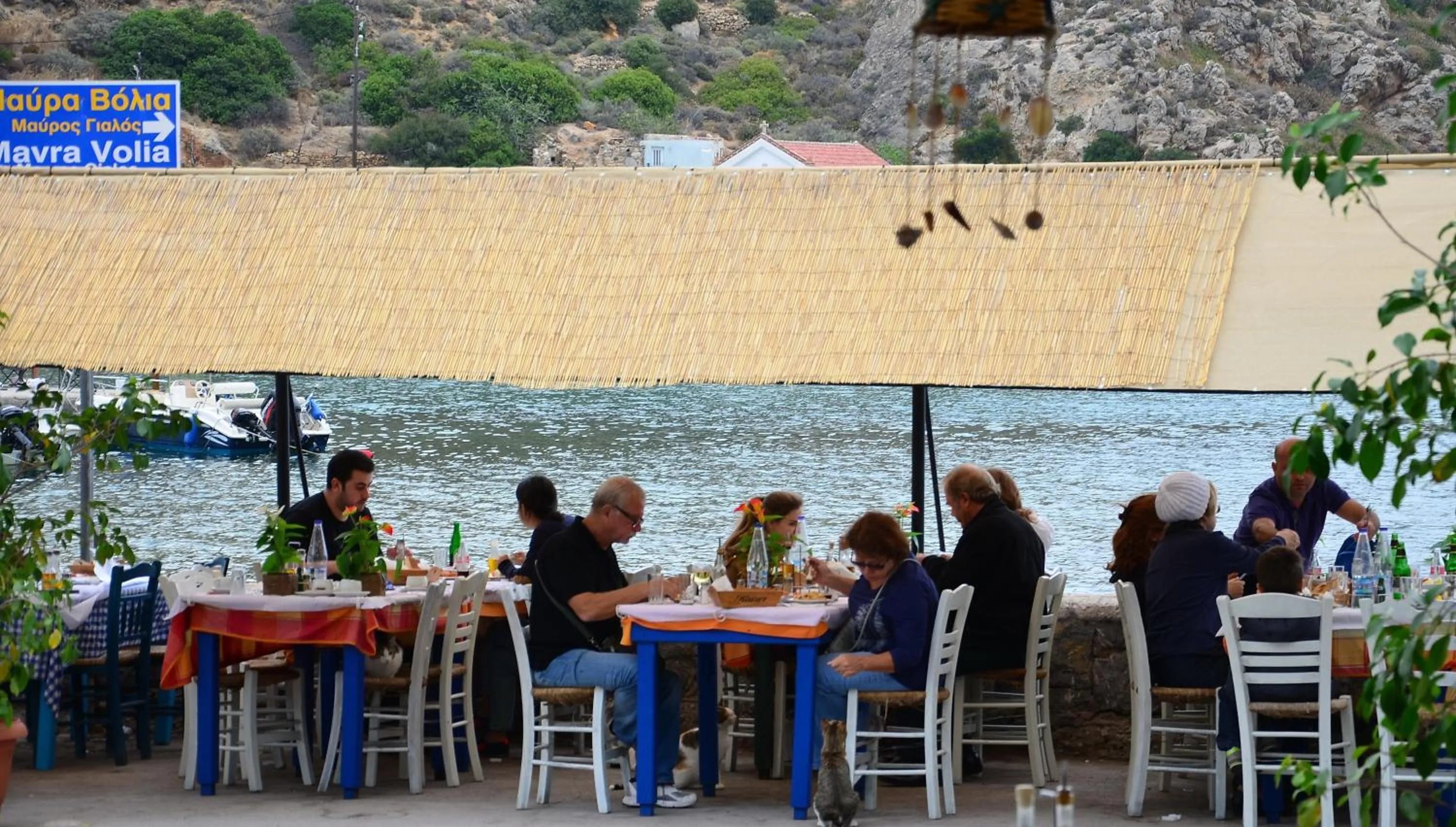 Restaurant/places to eat in Emporios Bay Hotel Chios