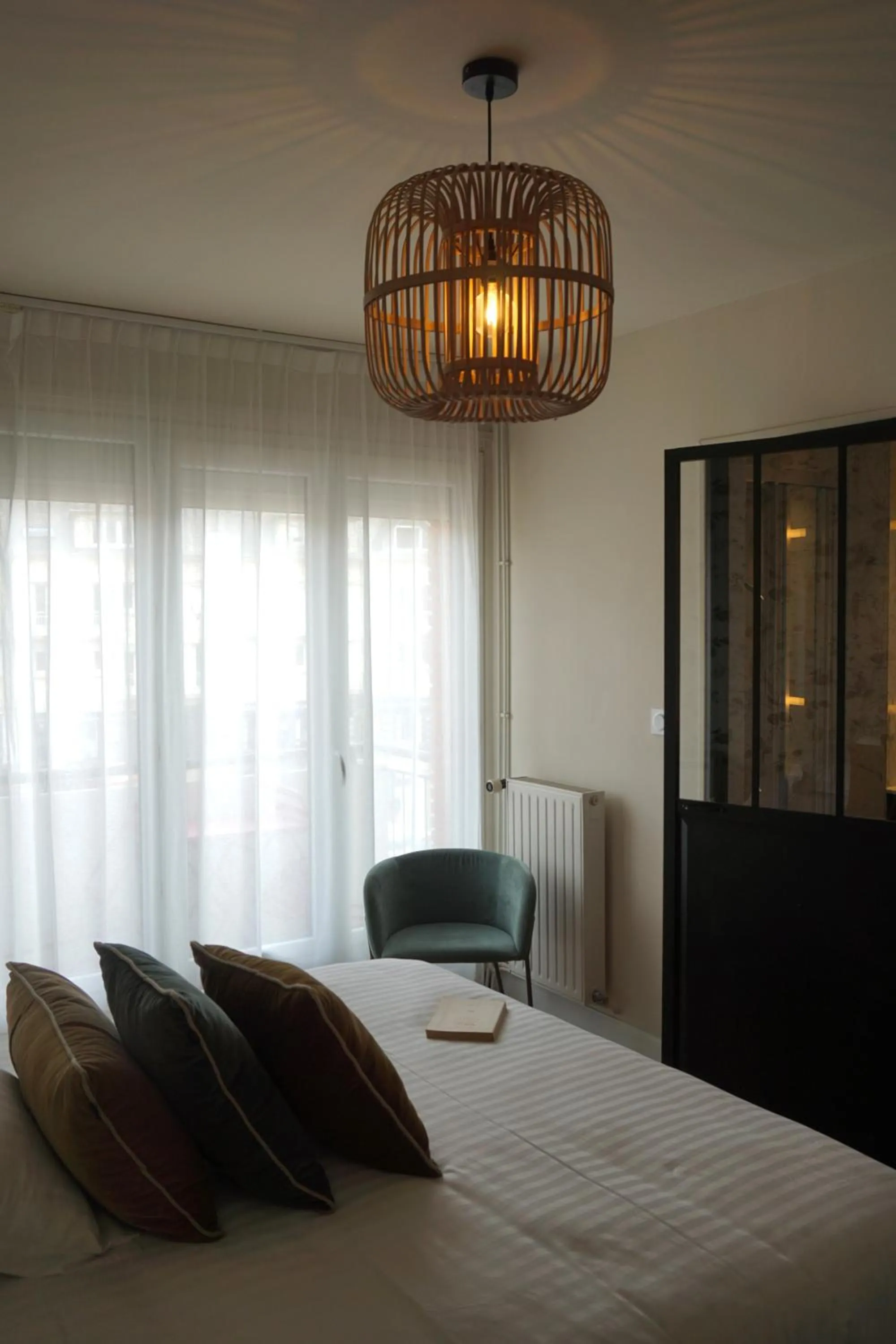 Bed in Hôtel Les Bains