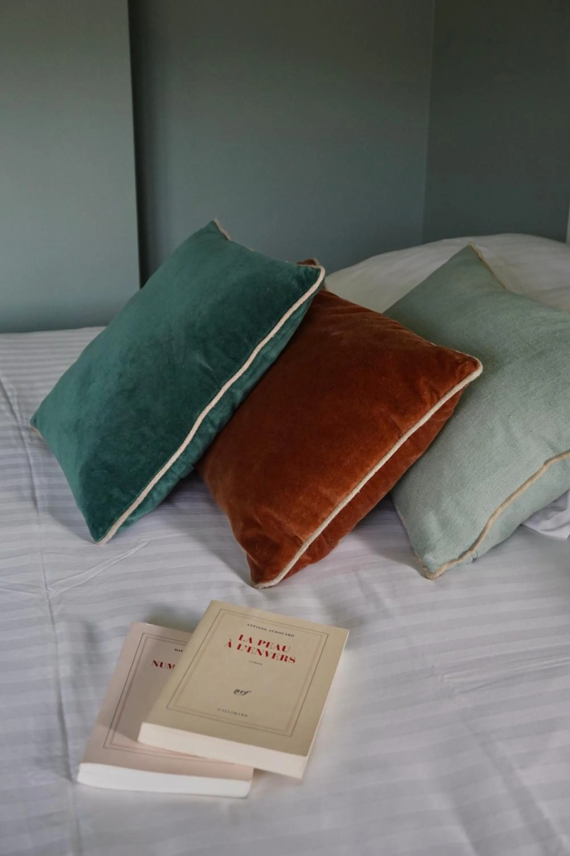 Bed in Hôtel Les Bains