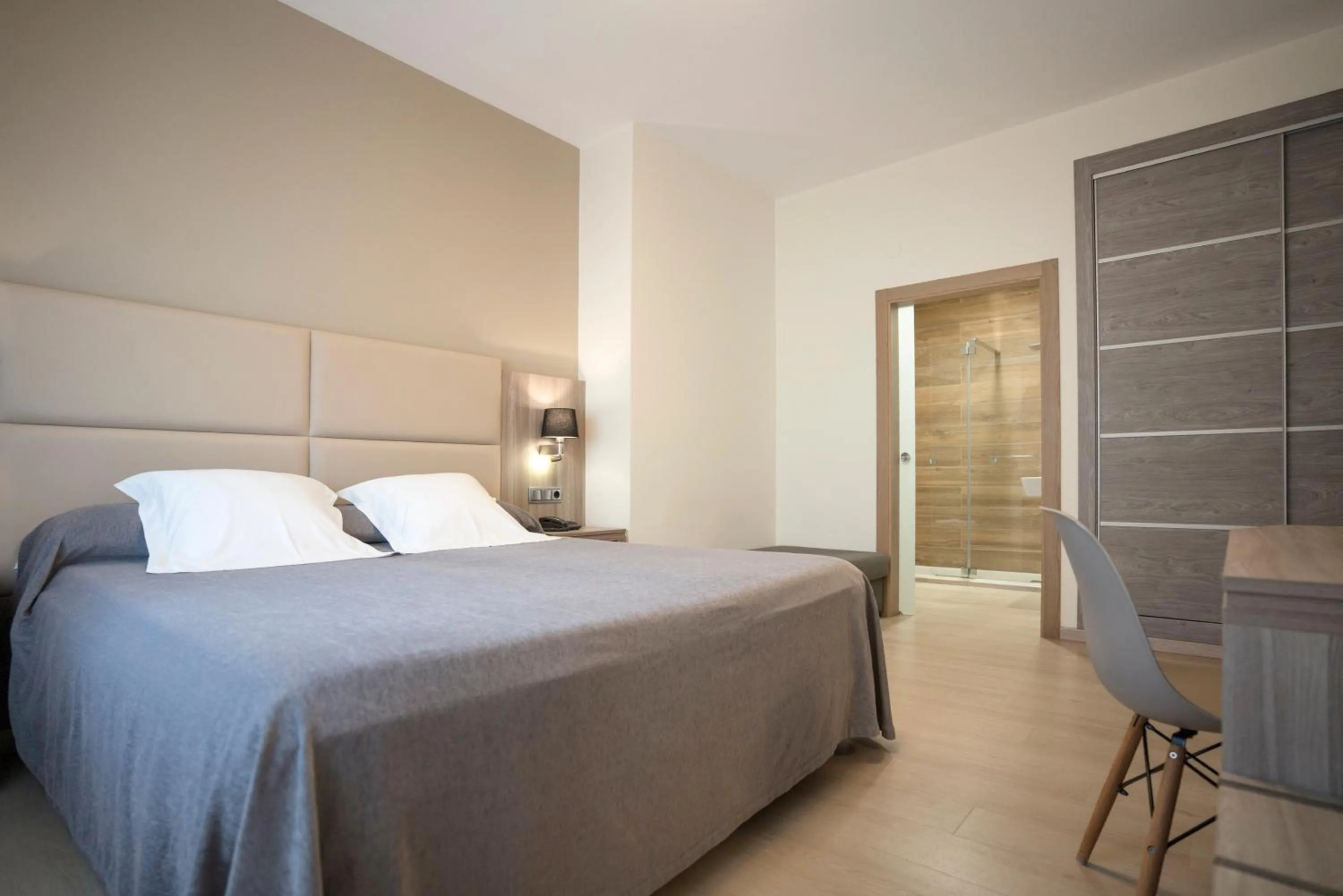 Bed in Apartamentos Atlántico Resort