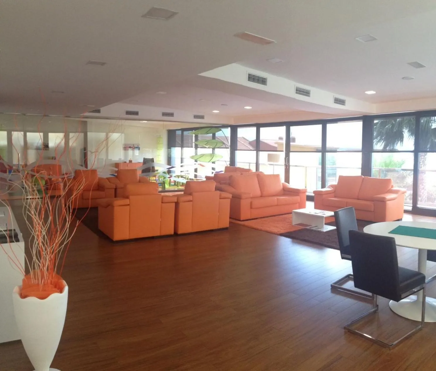 Communal lounge/ TV room in Apartamentos Atlántico Resort