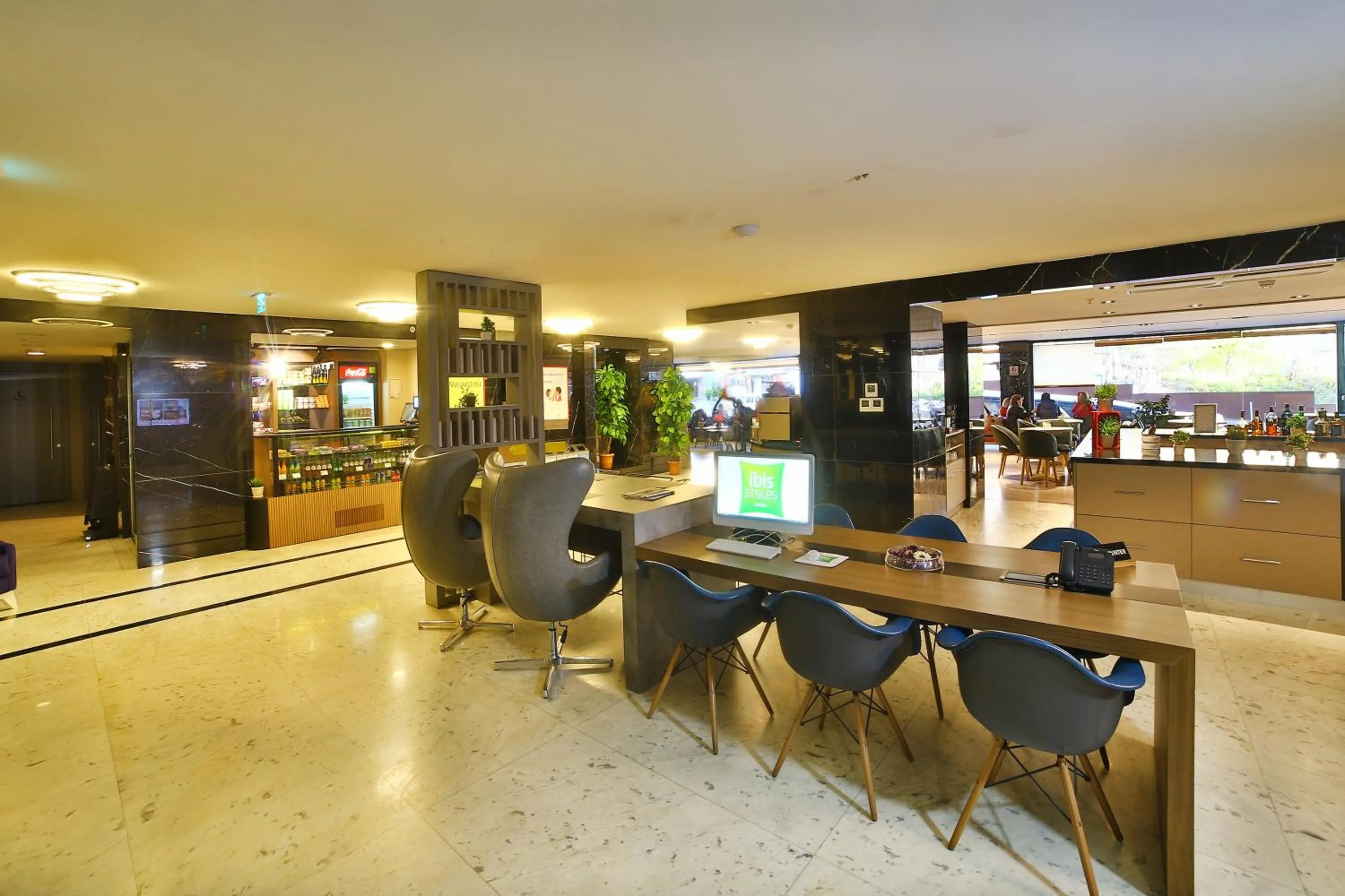 Nightclub / DJ in ibis Styles Istanbul Bomonti