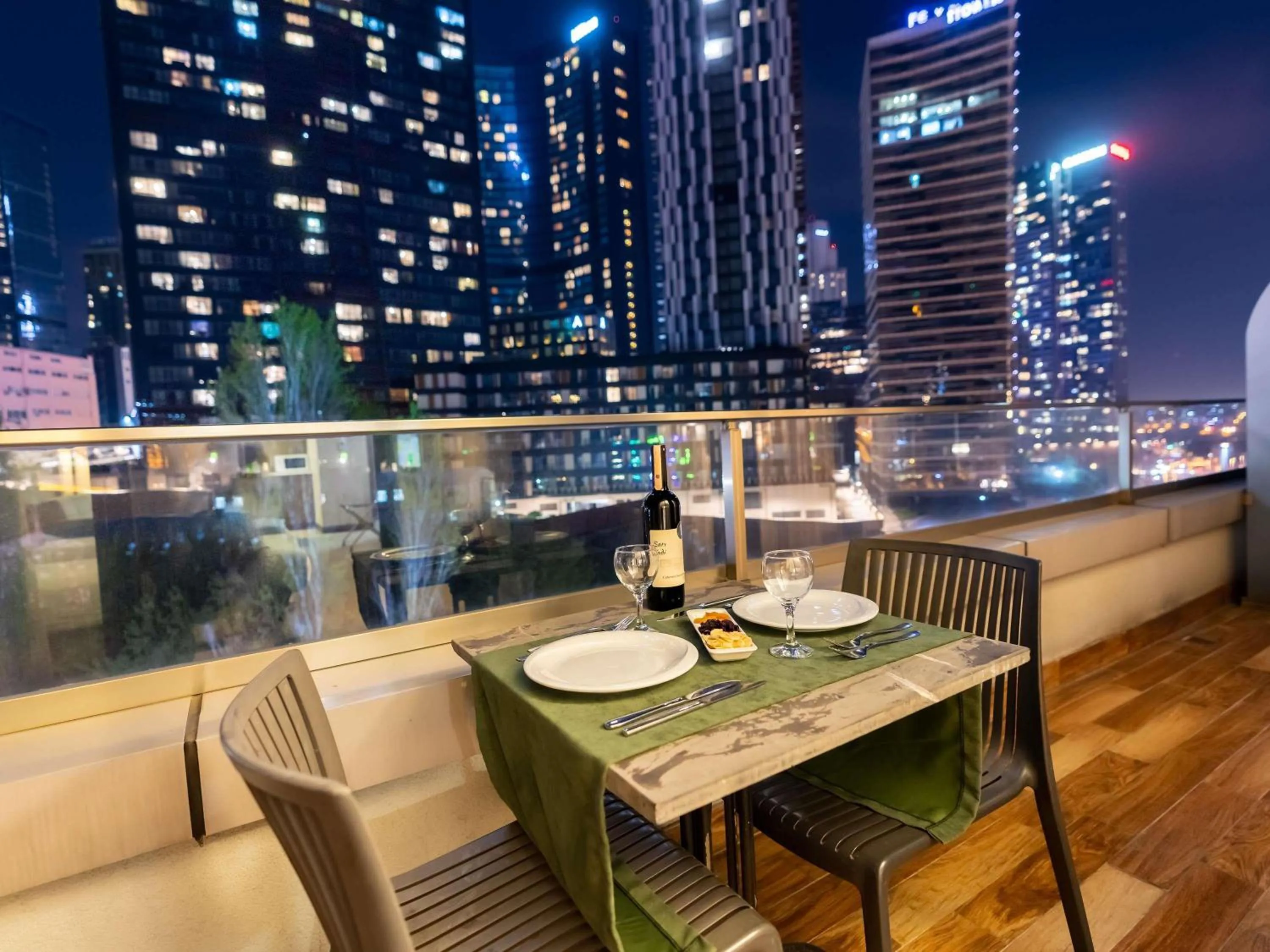 Bedroom in ibis Styles Istanbul Bomonti