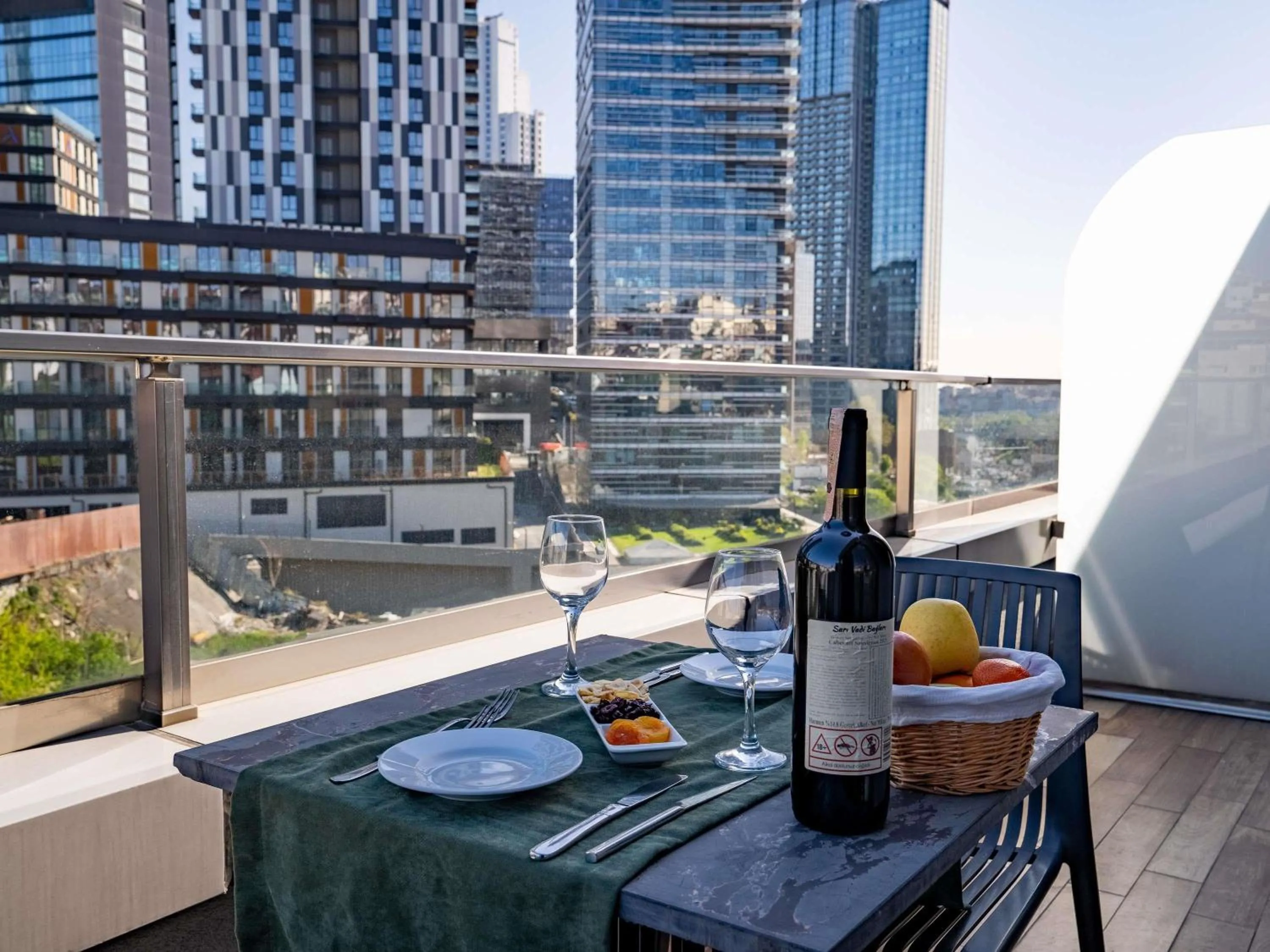 Bedroom in ibis Styles Istanbul Bomonti