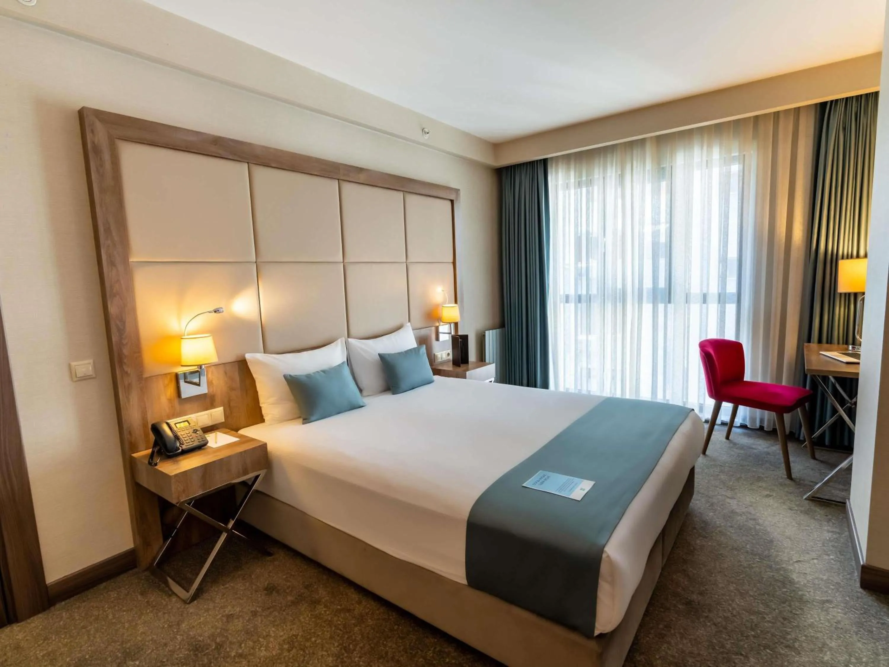 Bedroom, Bed in ibis Styles Istanbul Bomonti