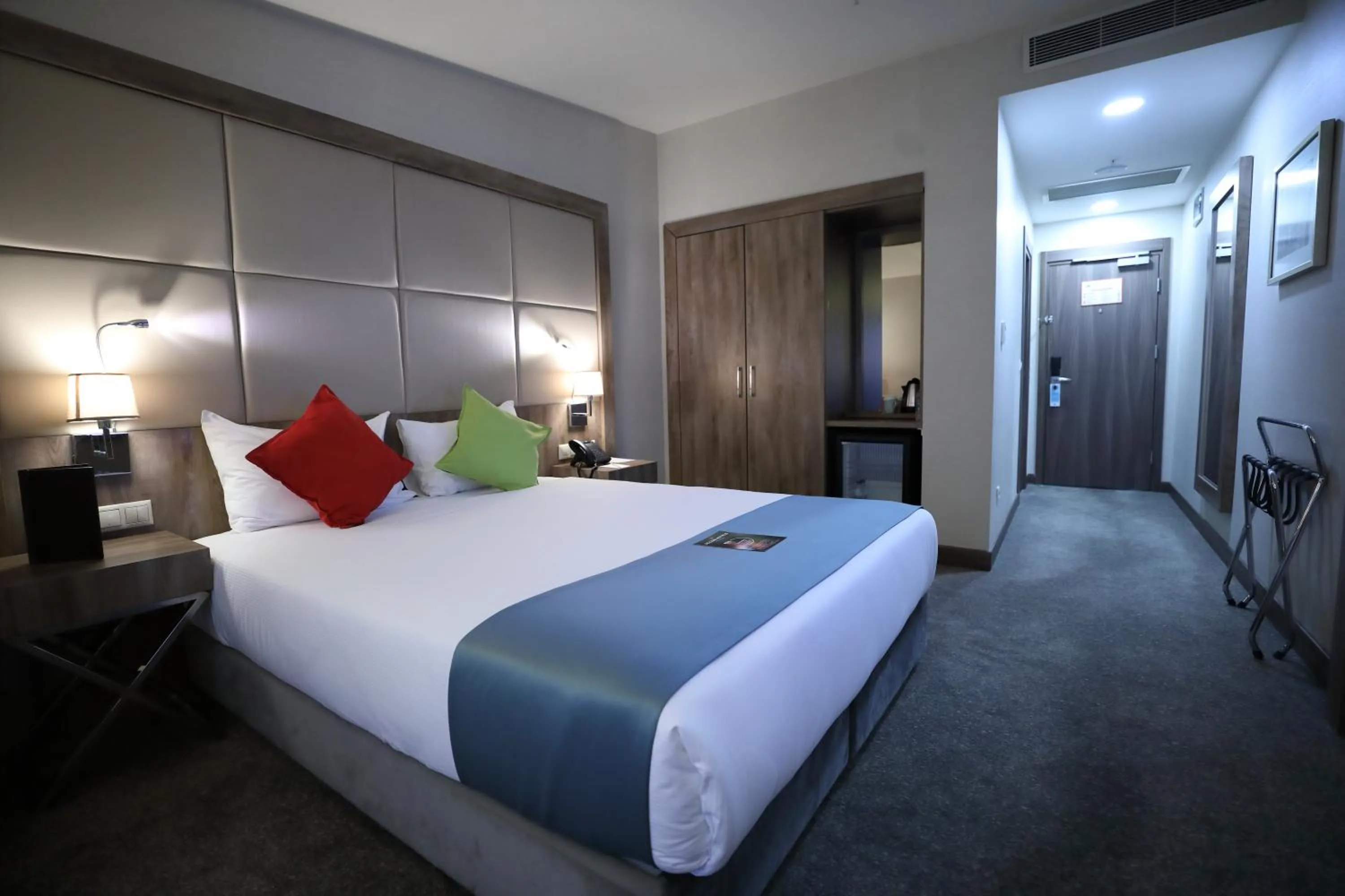 Bedroom, Bed in ibis Styles Istanbul Bomonti