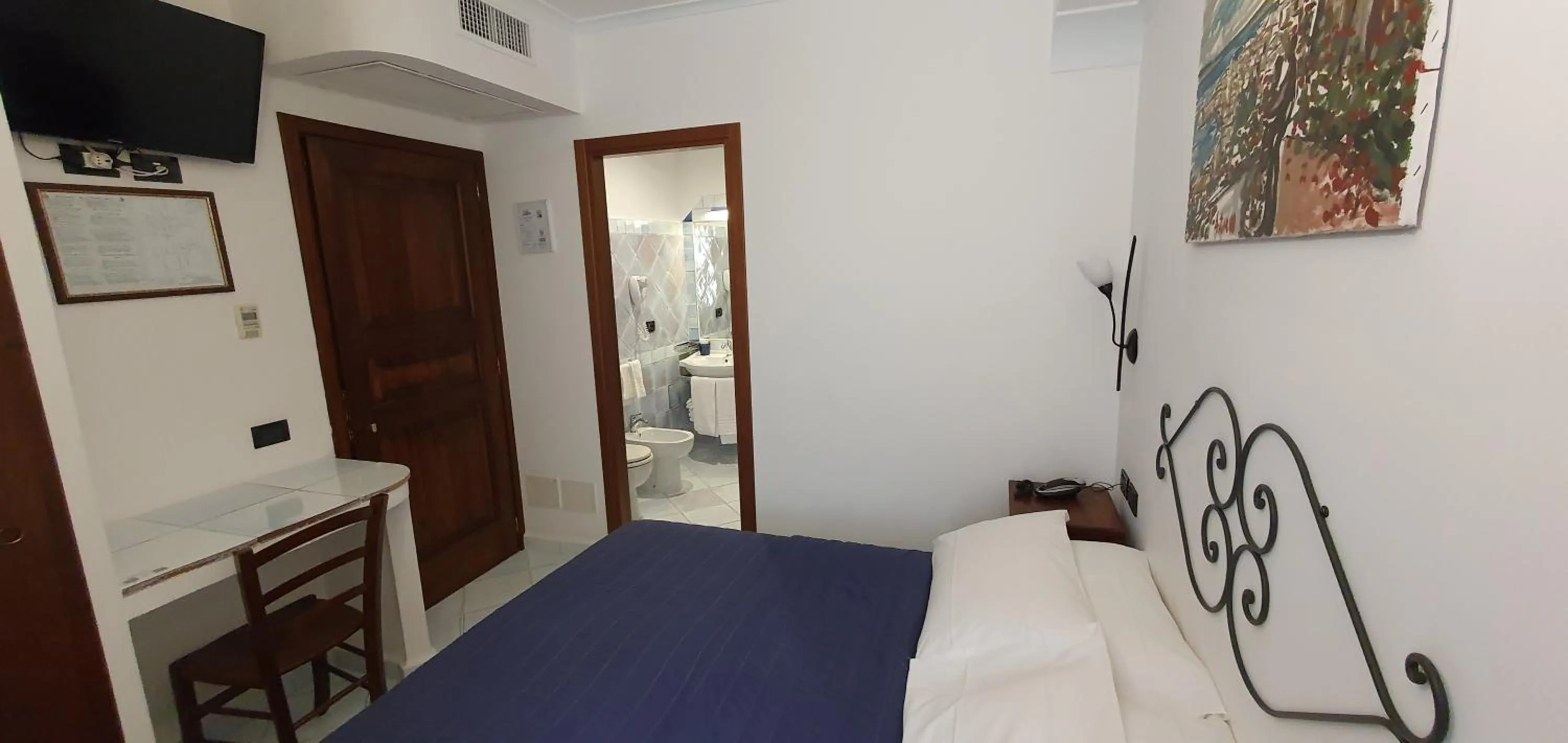 Bedroom in Hotel Corallo Sperlonga