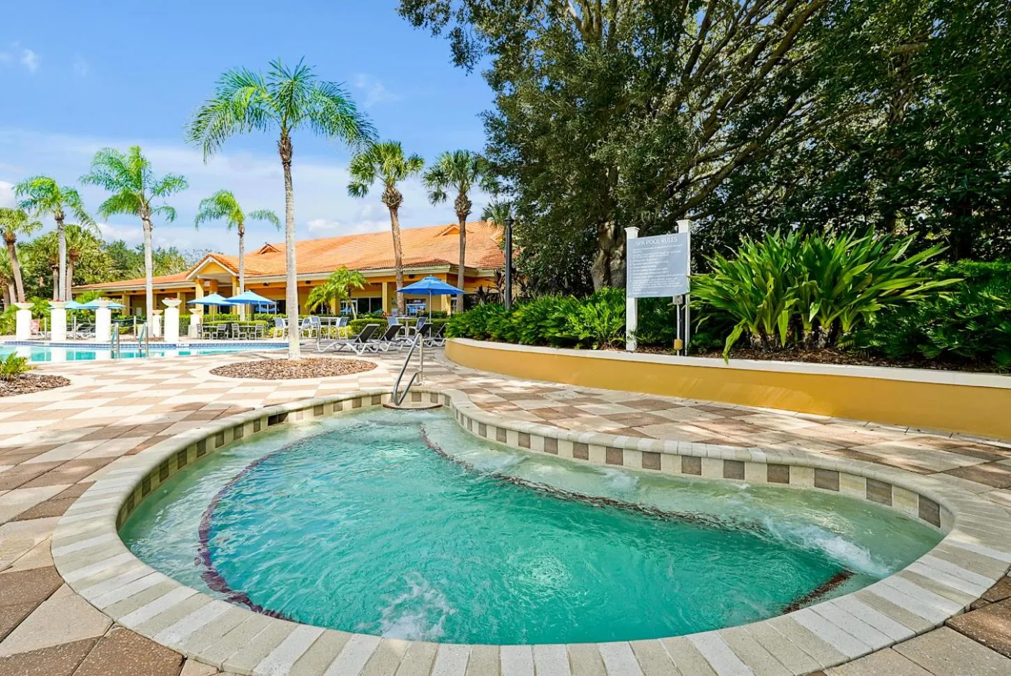 Restaurant/places to eat in Encantada Resort Vacation Townhomes by IDILIQ