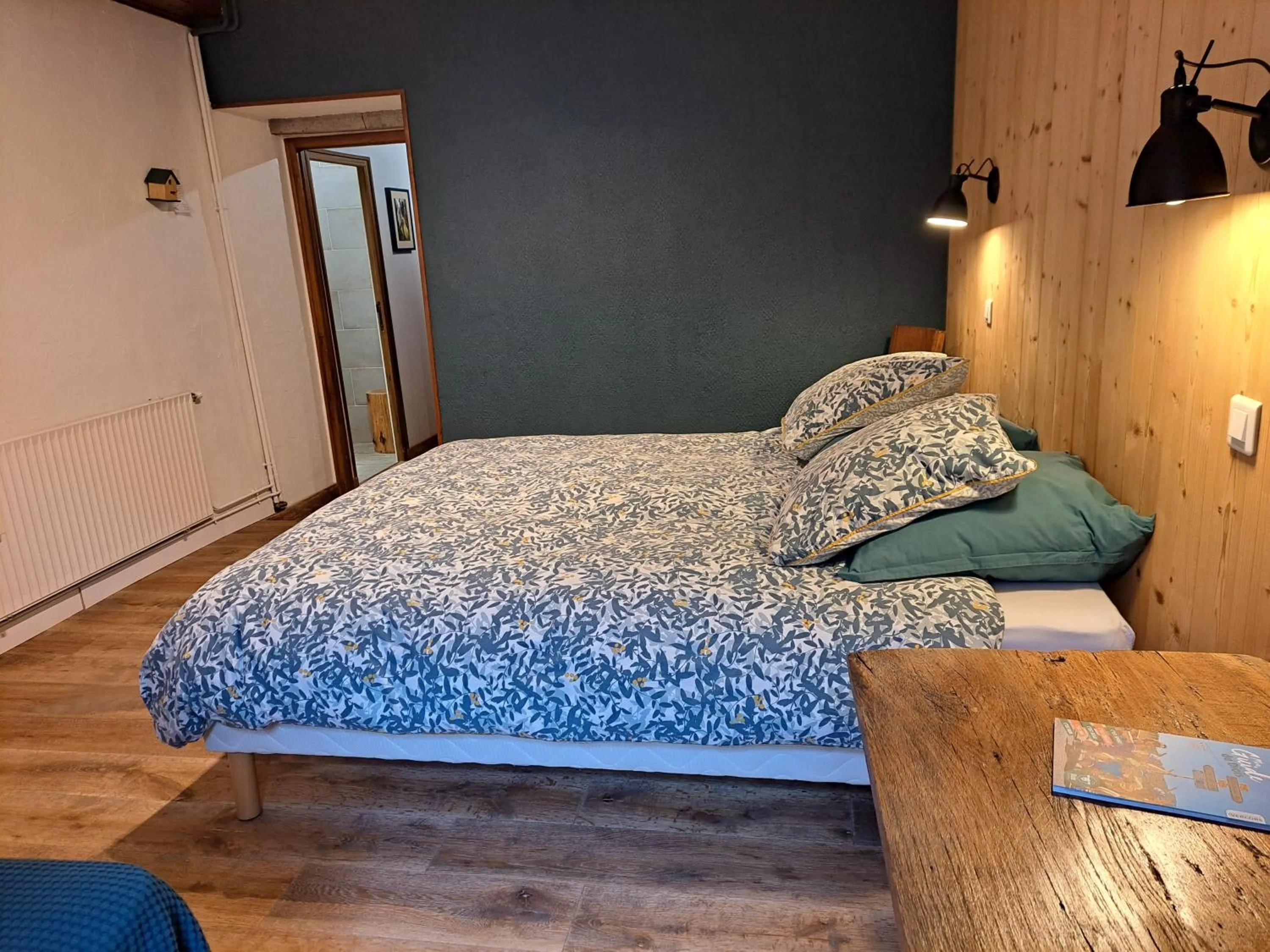 Photo of the whole room in Le Sareymond