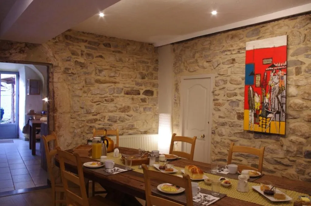 Lounge or bar in Le Sareymond