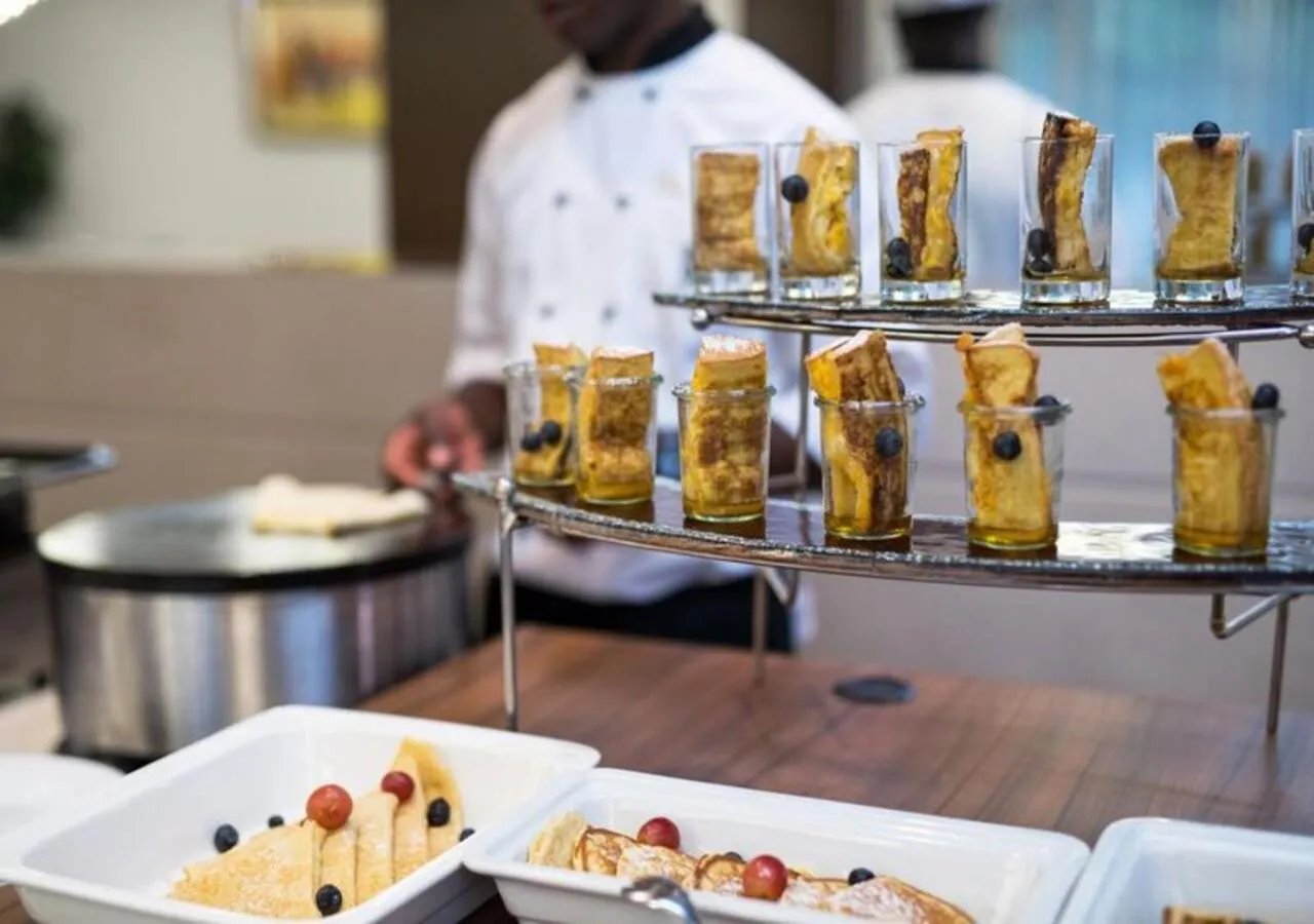 Restaurant/places to eat in The Envoy Hotel Abuja