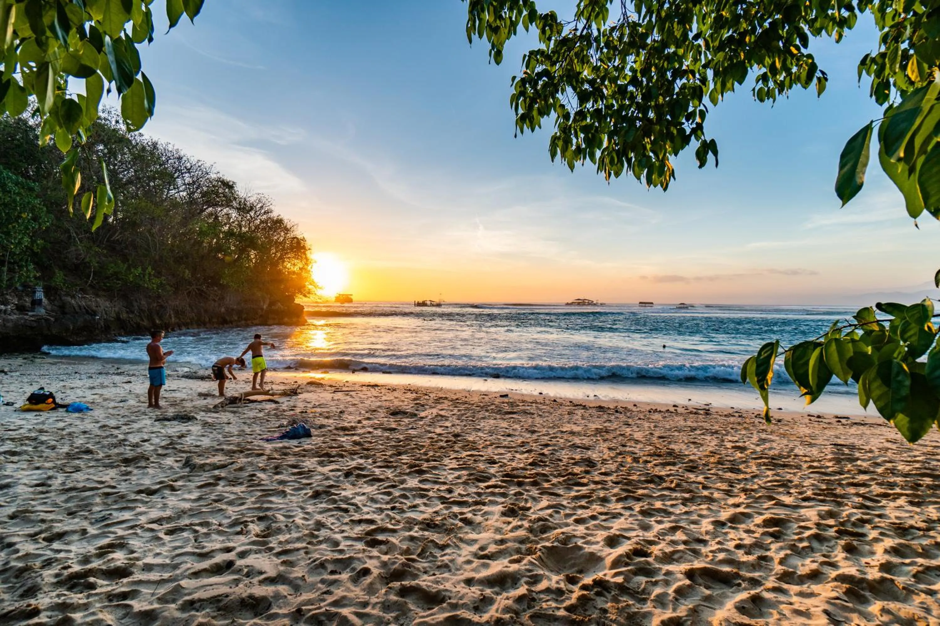 Beach in Song Lambung Beach Huts