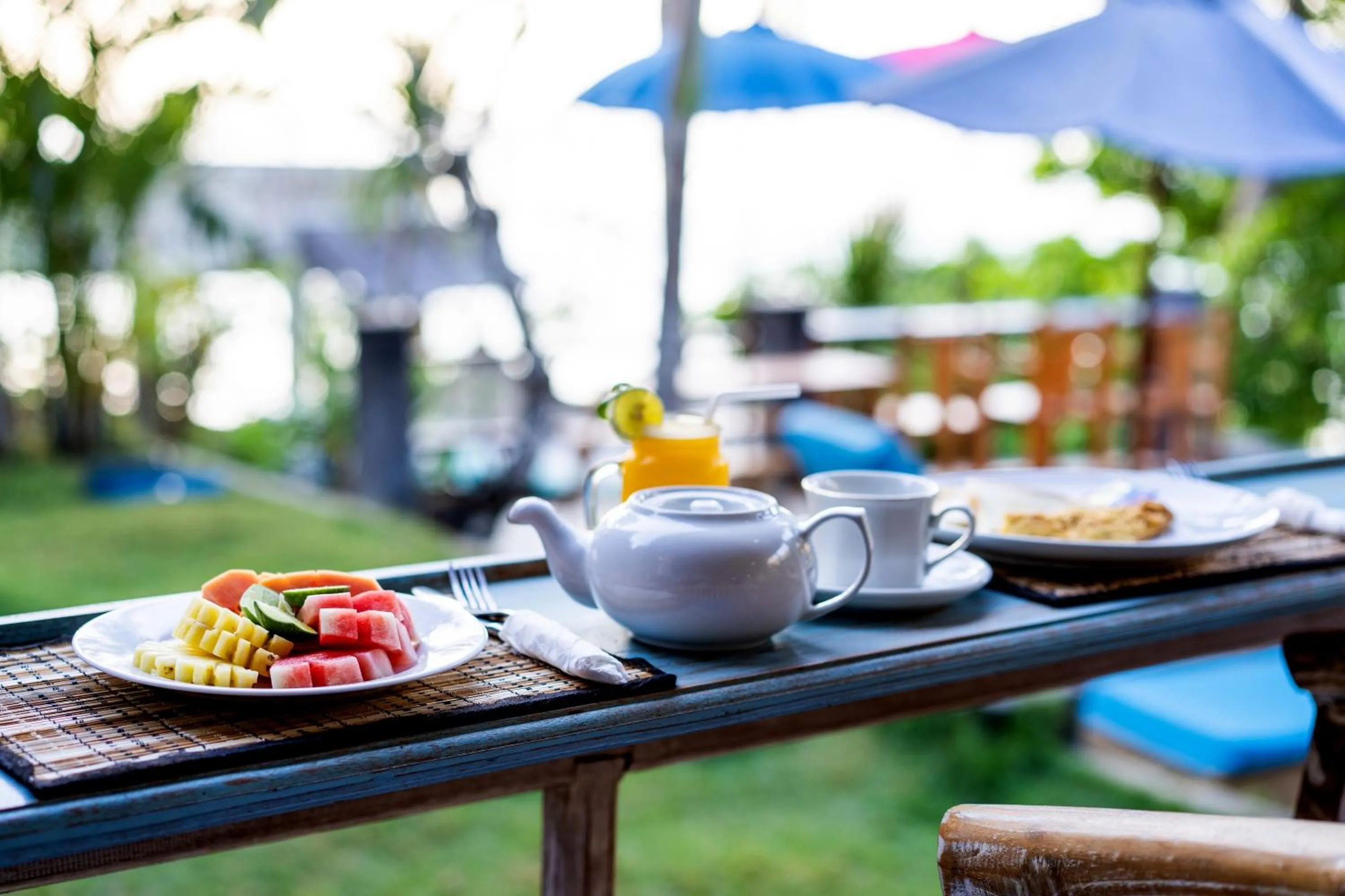 Asian breakfast in Song Lambung Beach Huts