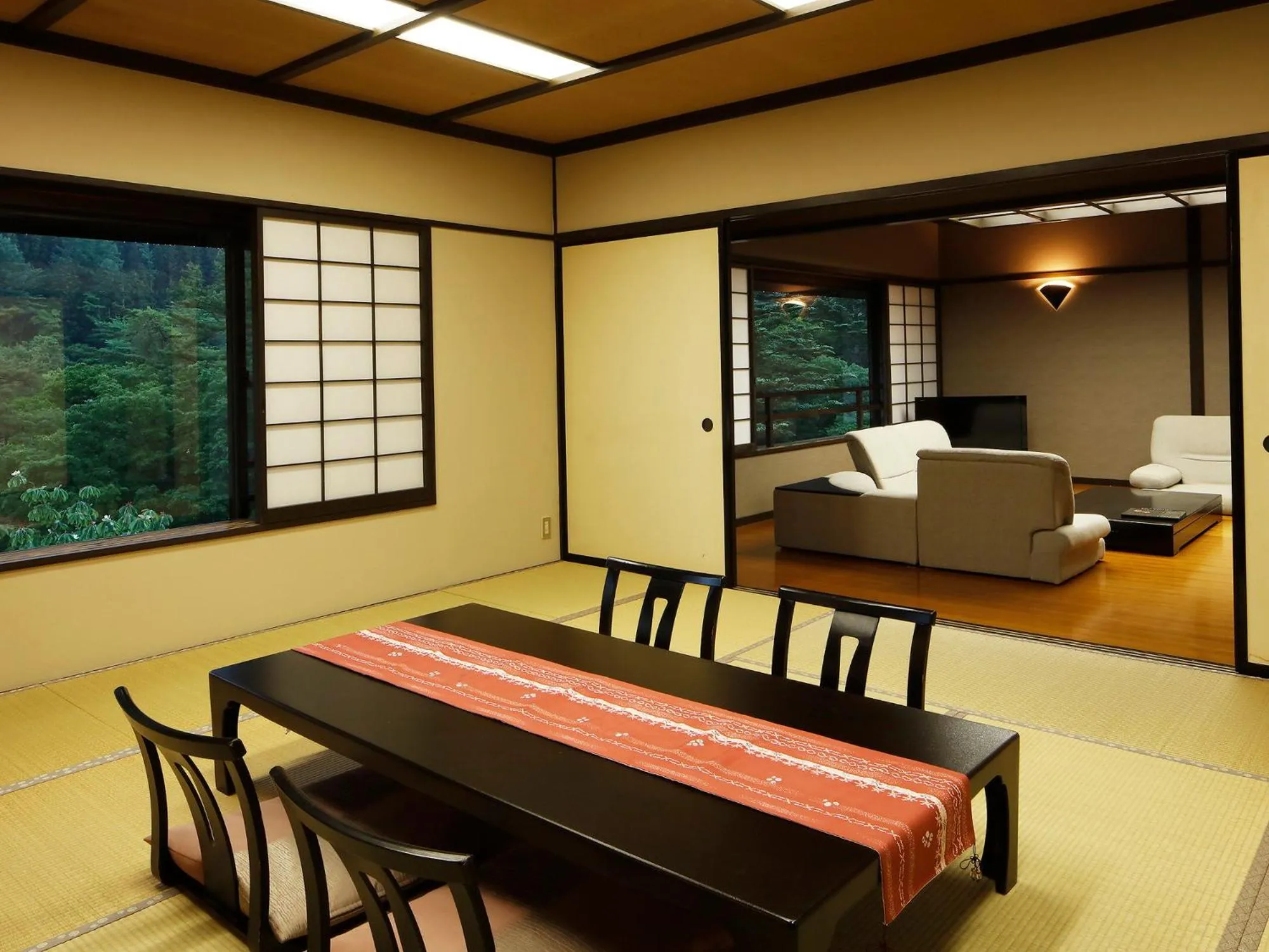 Photo of the whole room in Hana to Hana