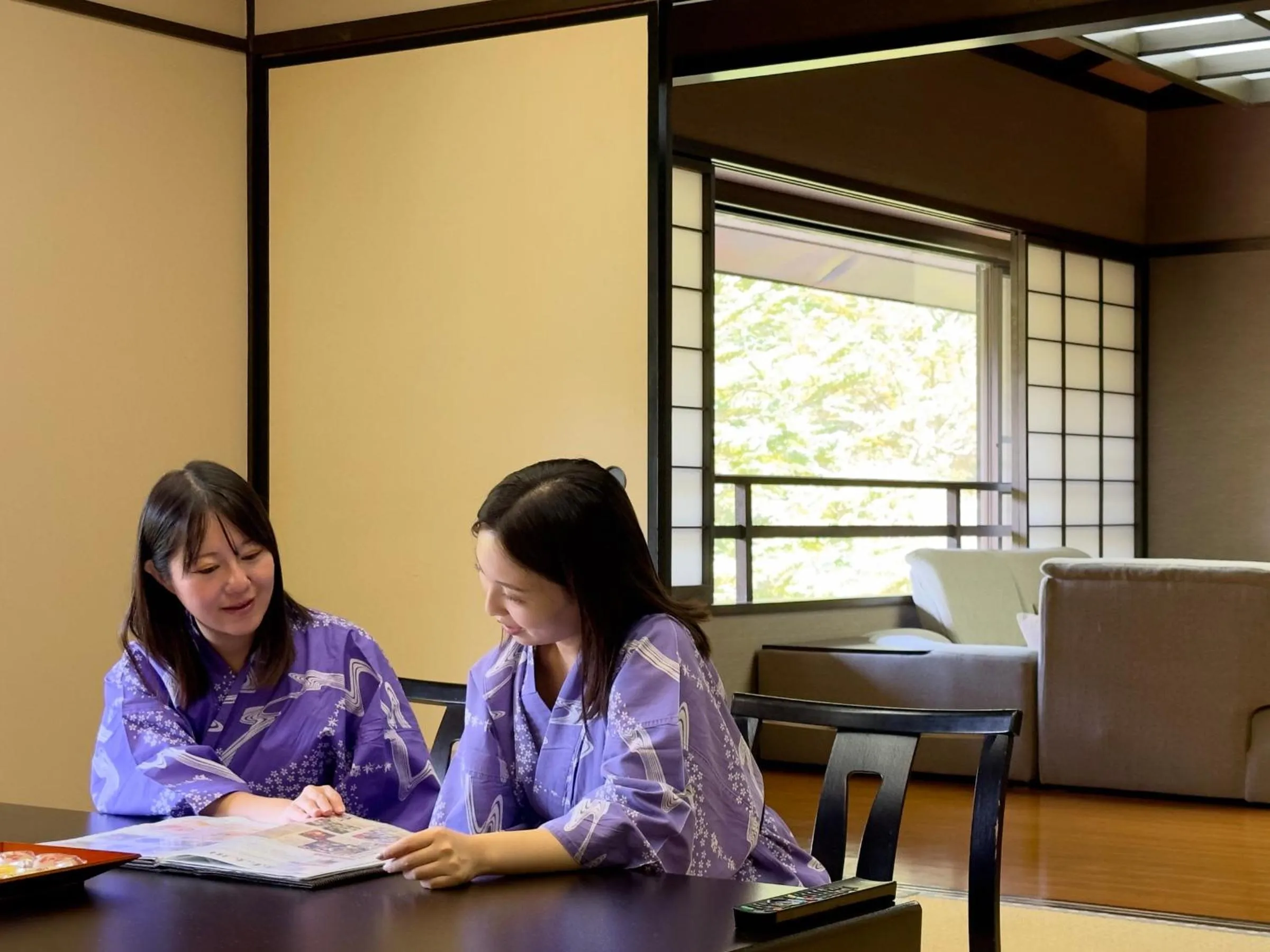 People in Hana to Hana