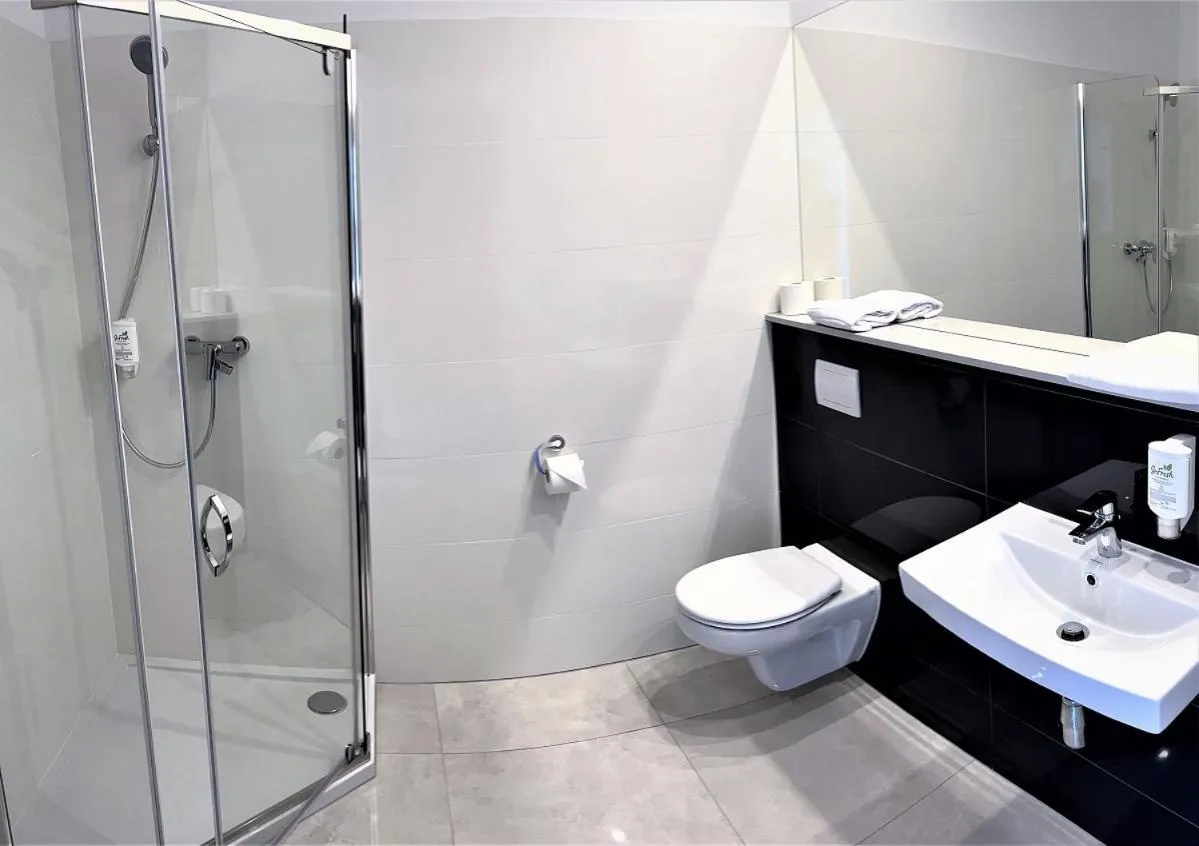 Bathroom in Green Garden Hotel