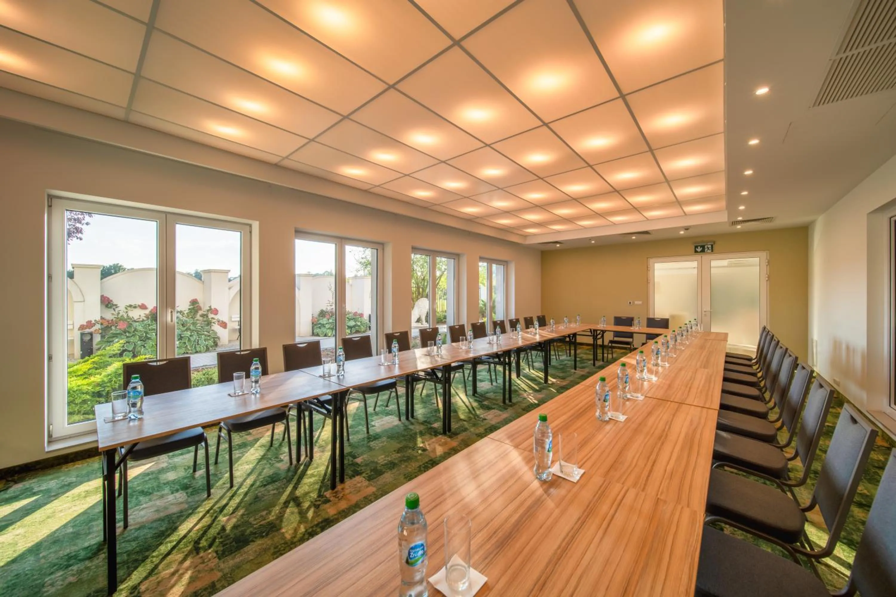 Meeting/conference room in Green Garden Hotel