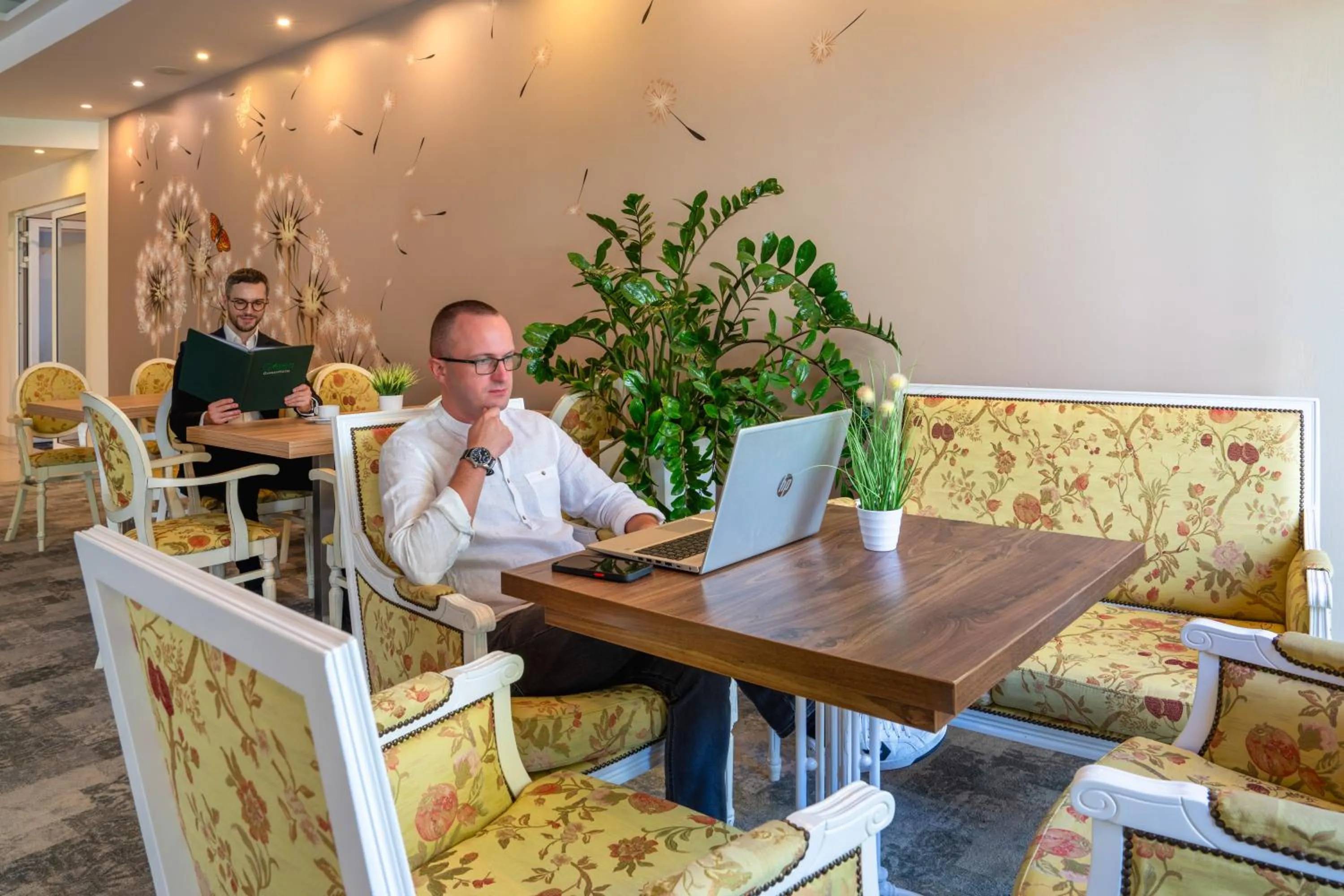 Business facilities in Green Garden Hotel