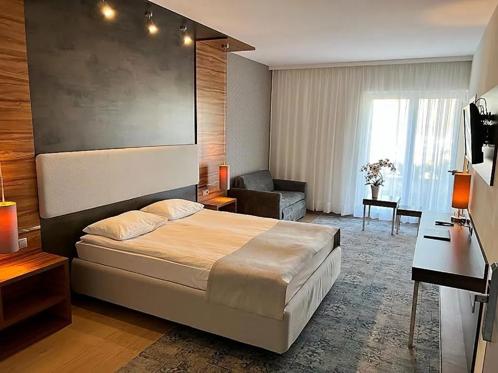 Photo of the whole room, Bed in Green Garden Hotel