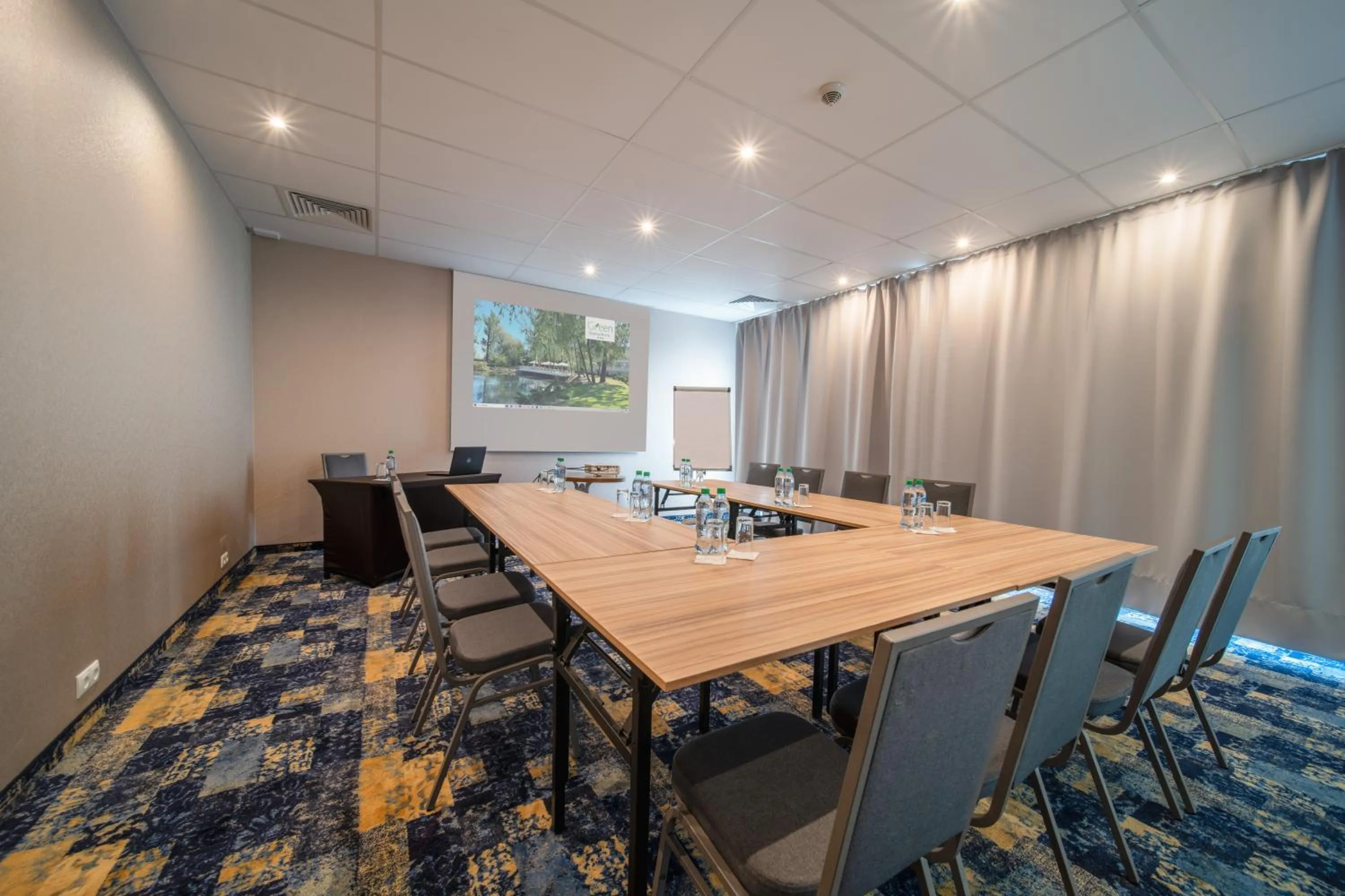 Meeting/conference room in Green Garden Hotel