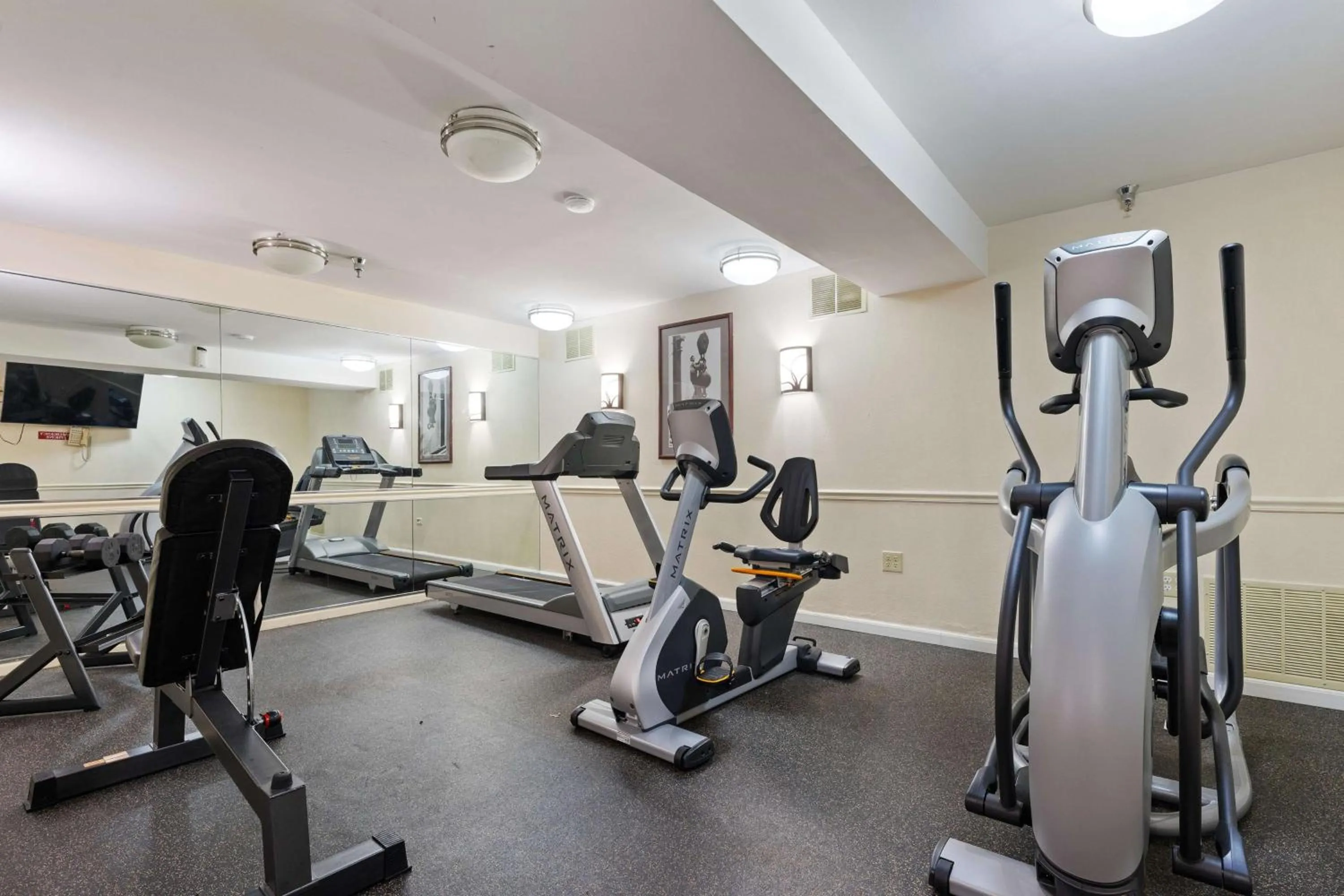 Fitness centre/facilities in Best Western Oakbrook Inn