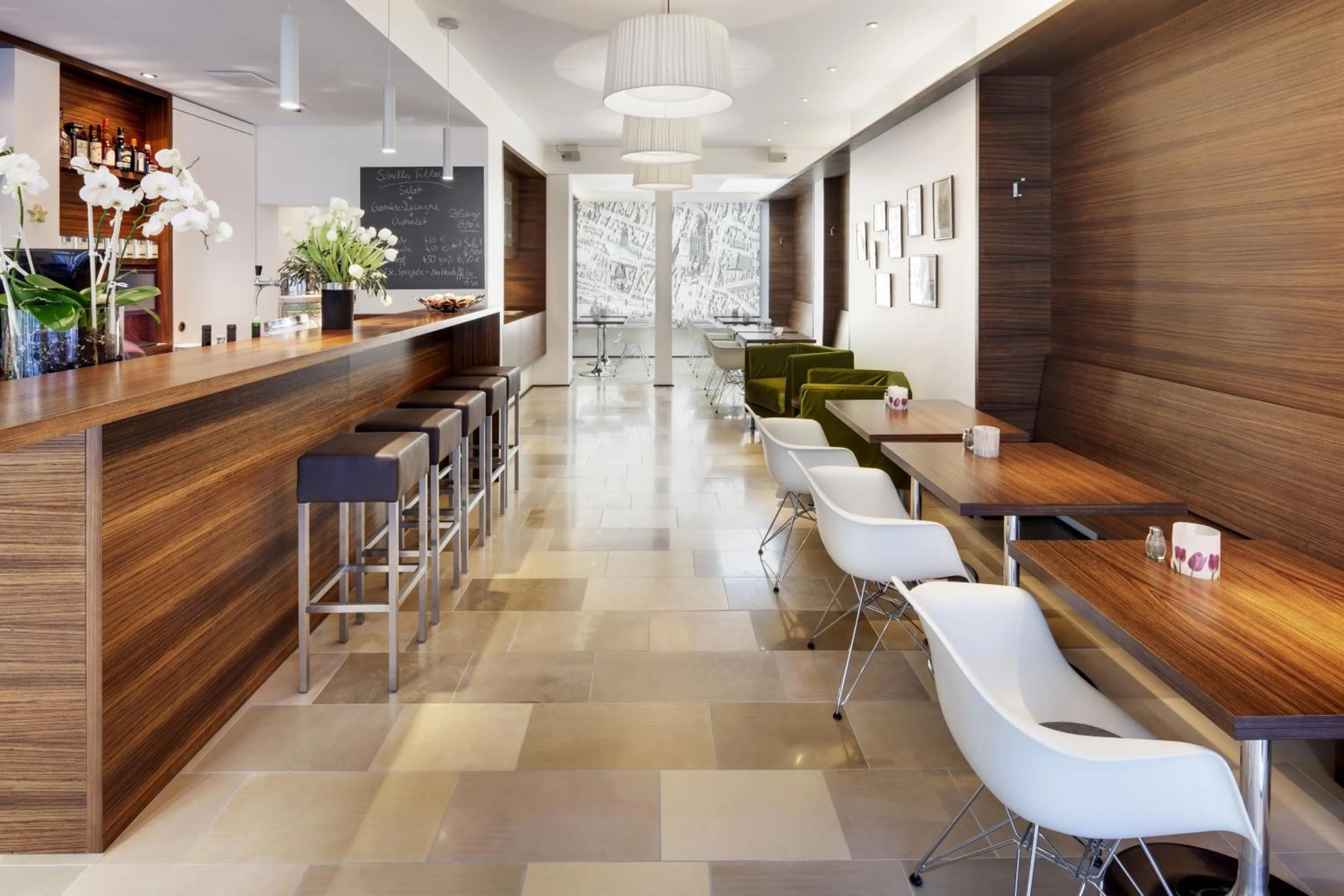 Restaurant/places to eat in Stern am Rathaus