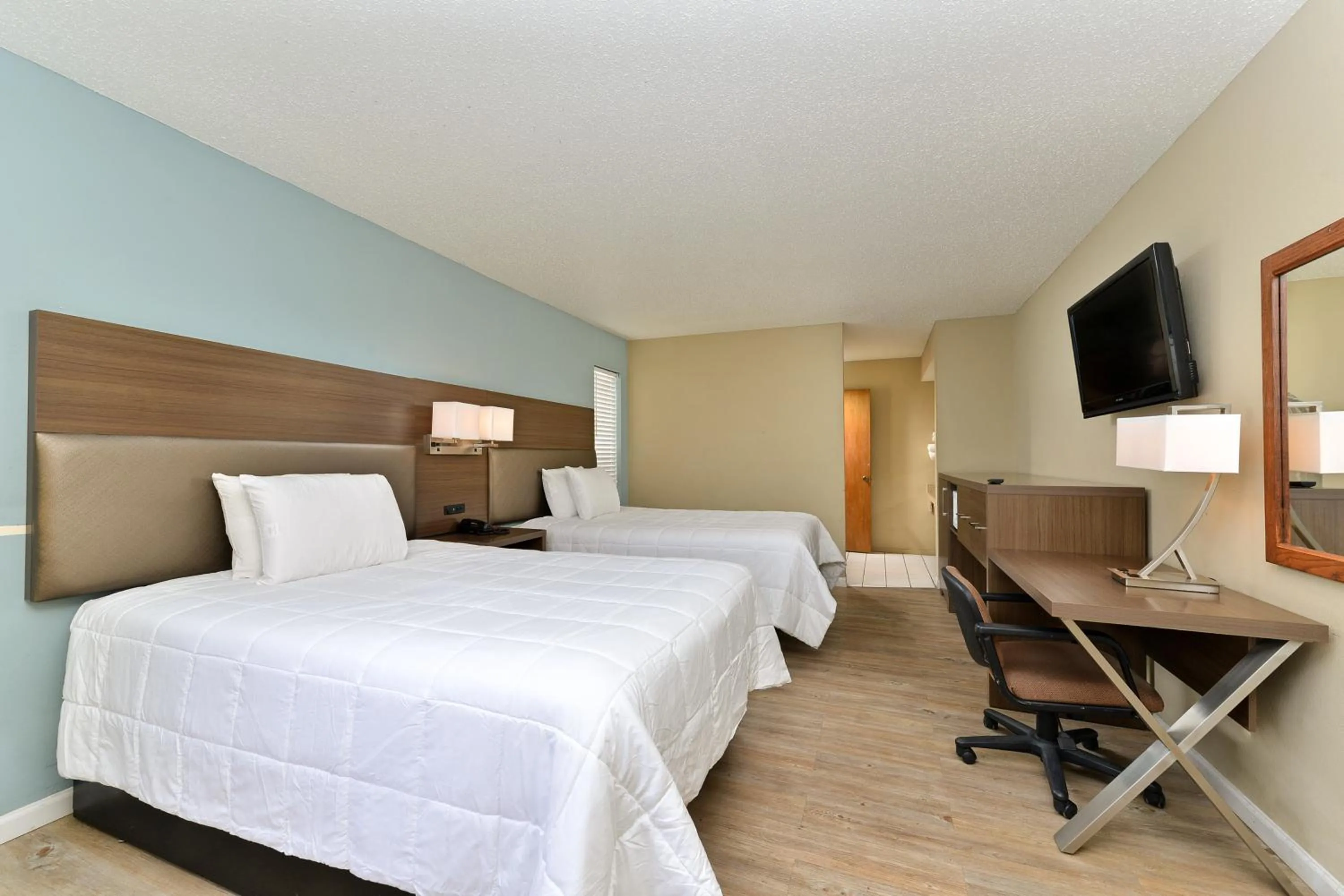 Bedroom, Bed in Inn of the Conchos