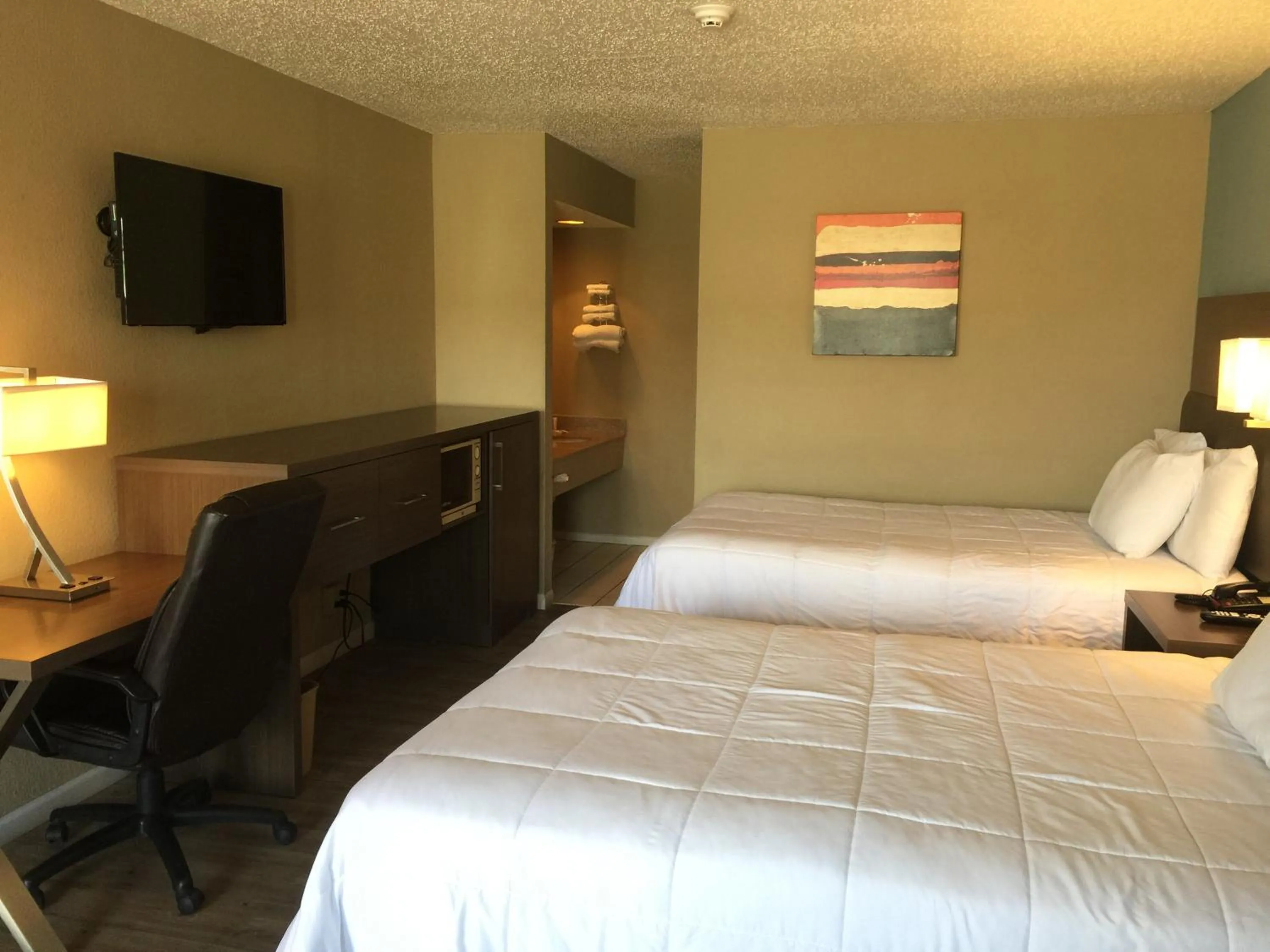 Photo of the whole room, Bed in Inn of the Conchos