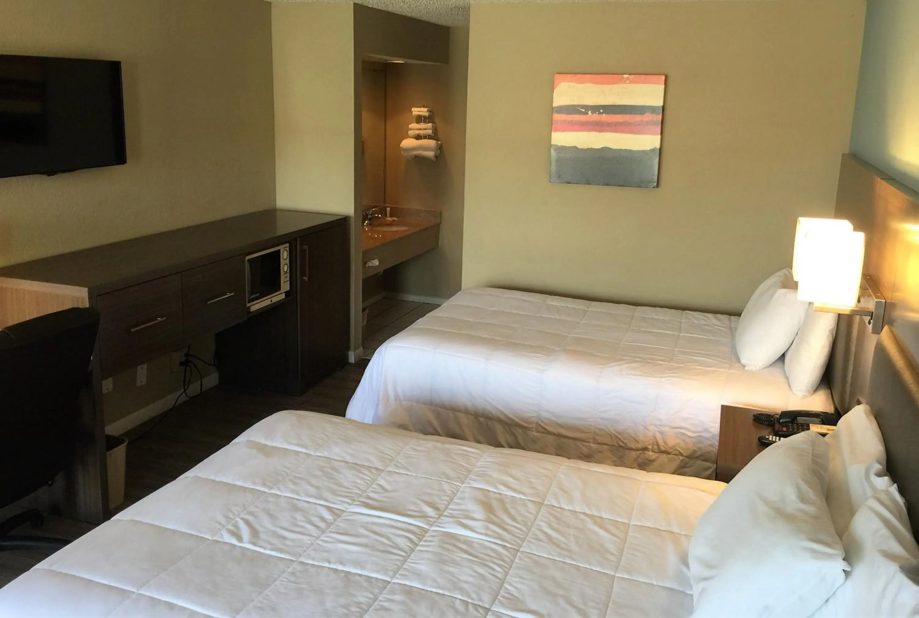 Bedroom, Bed in Inn of the Conchos