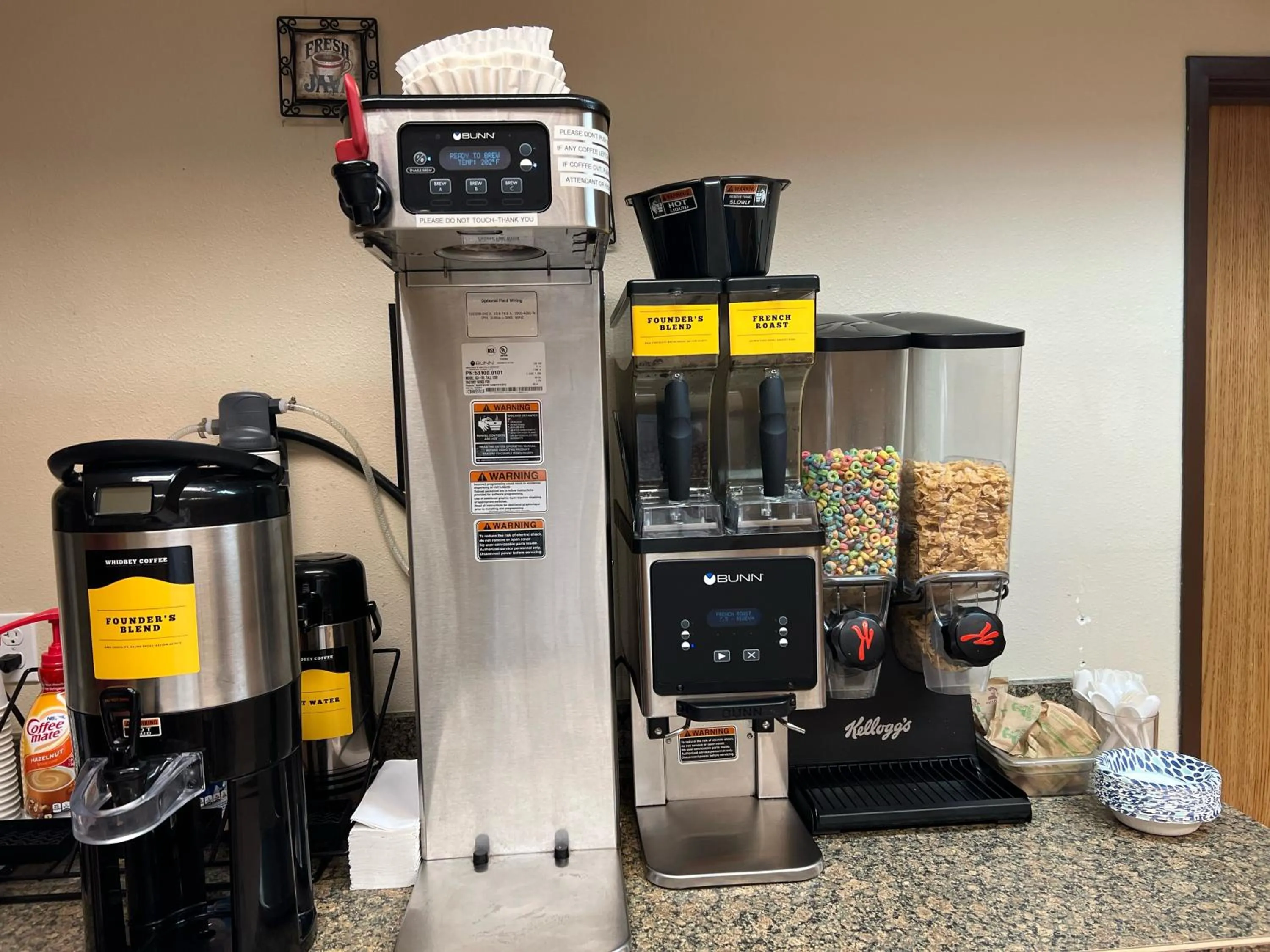 Breakfast in GuestHouse Inn Bellingham