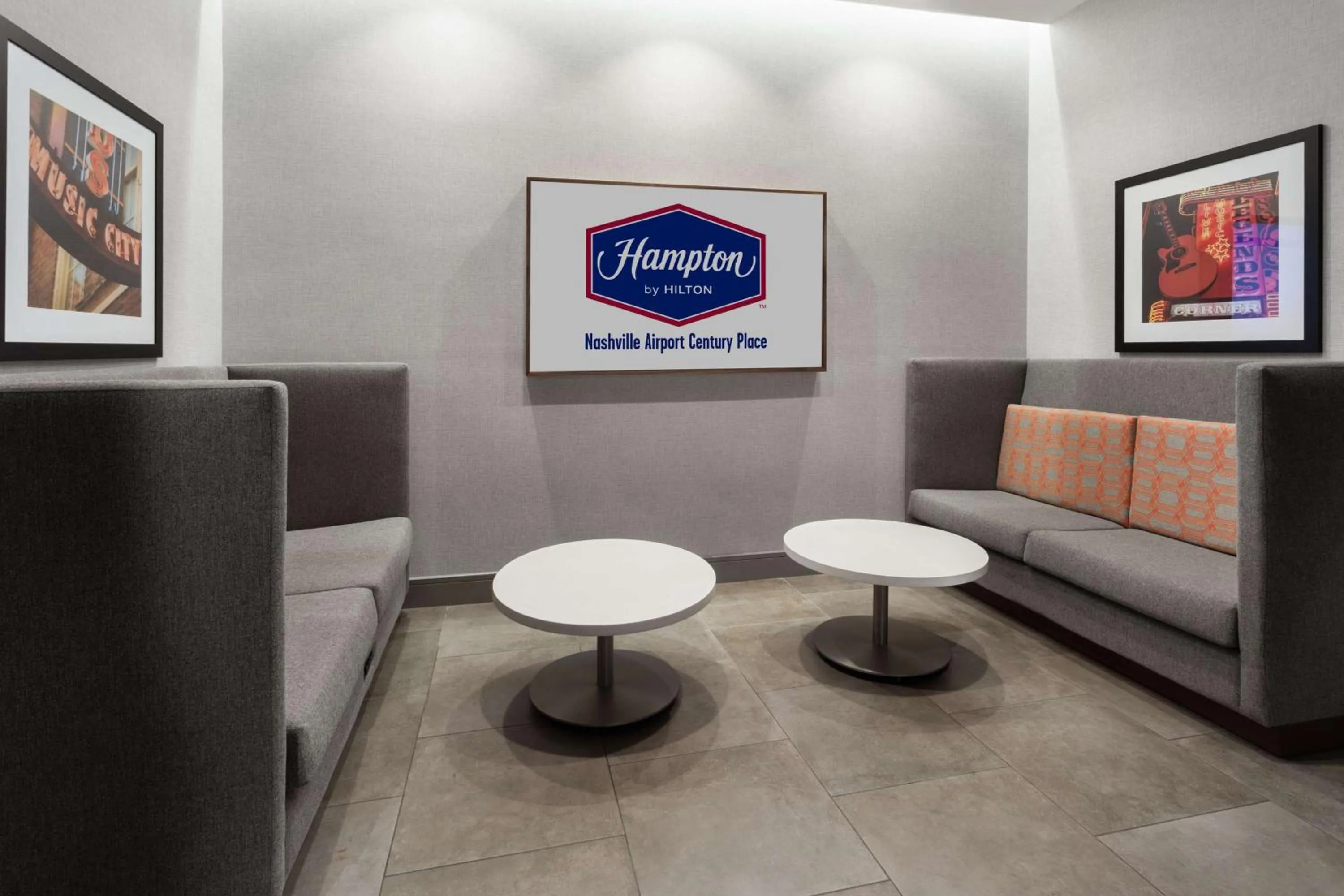 Lobby or reception in Hampton Inn by Hilton Nashville Airport Century Place