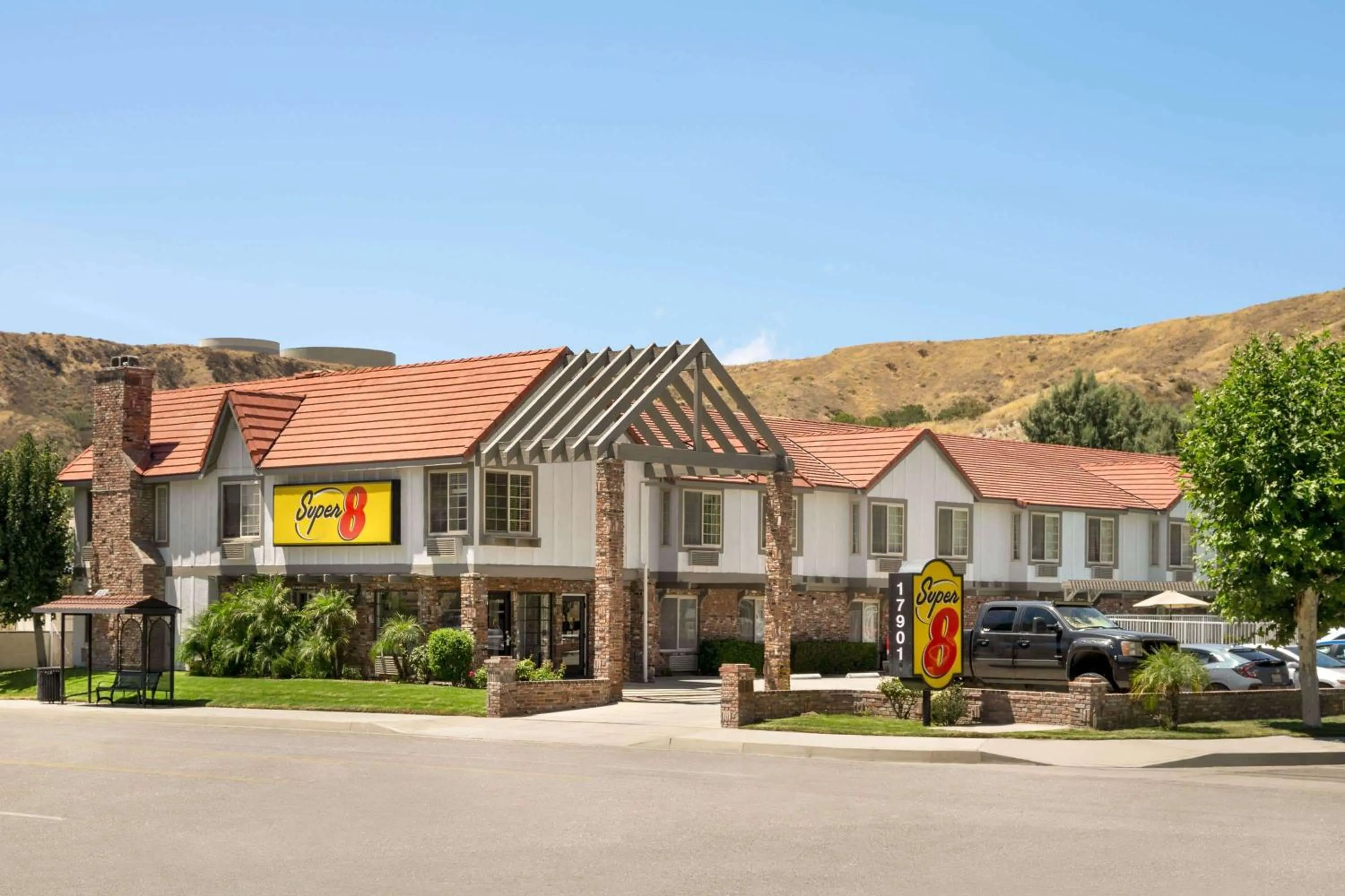 Property building in Super 8 by Wyndham Santa Clarita/Valencia