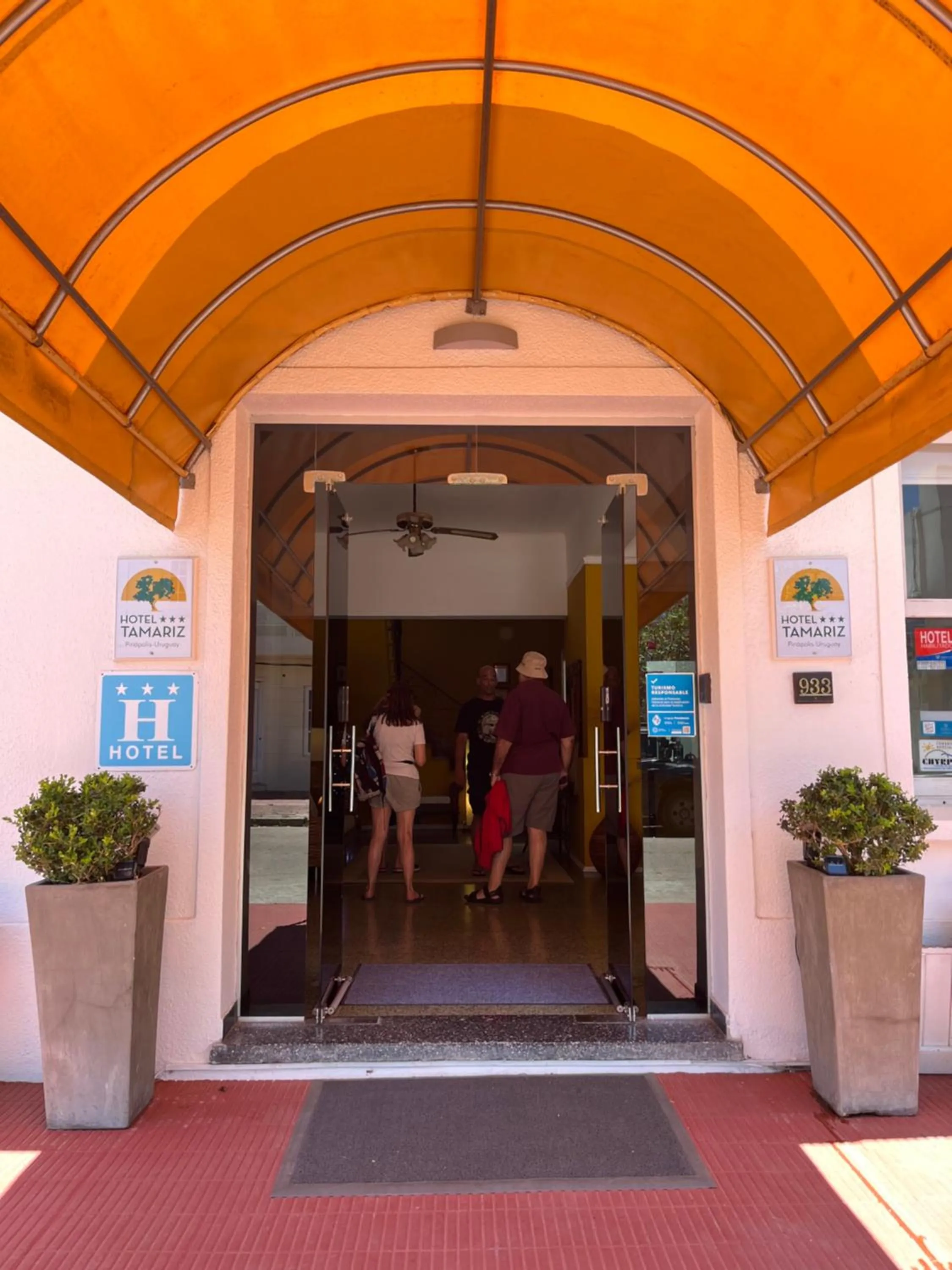 Facade/entrance in Hotel Tamariz