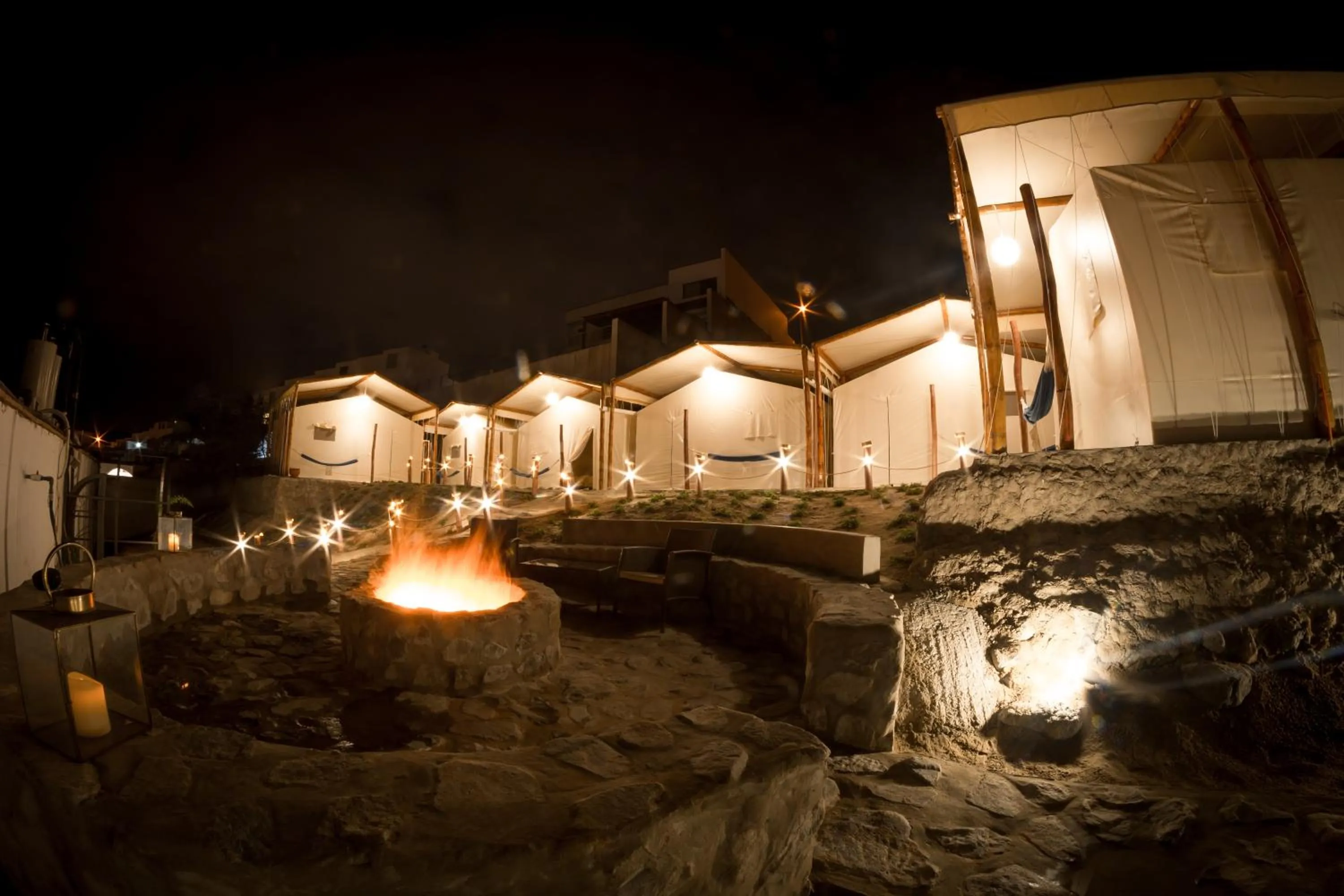 Night in Hotel Villa Jazmin