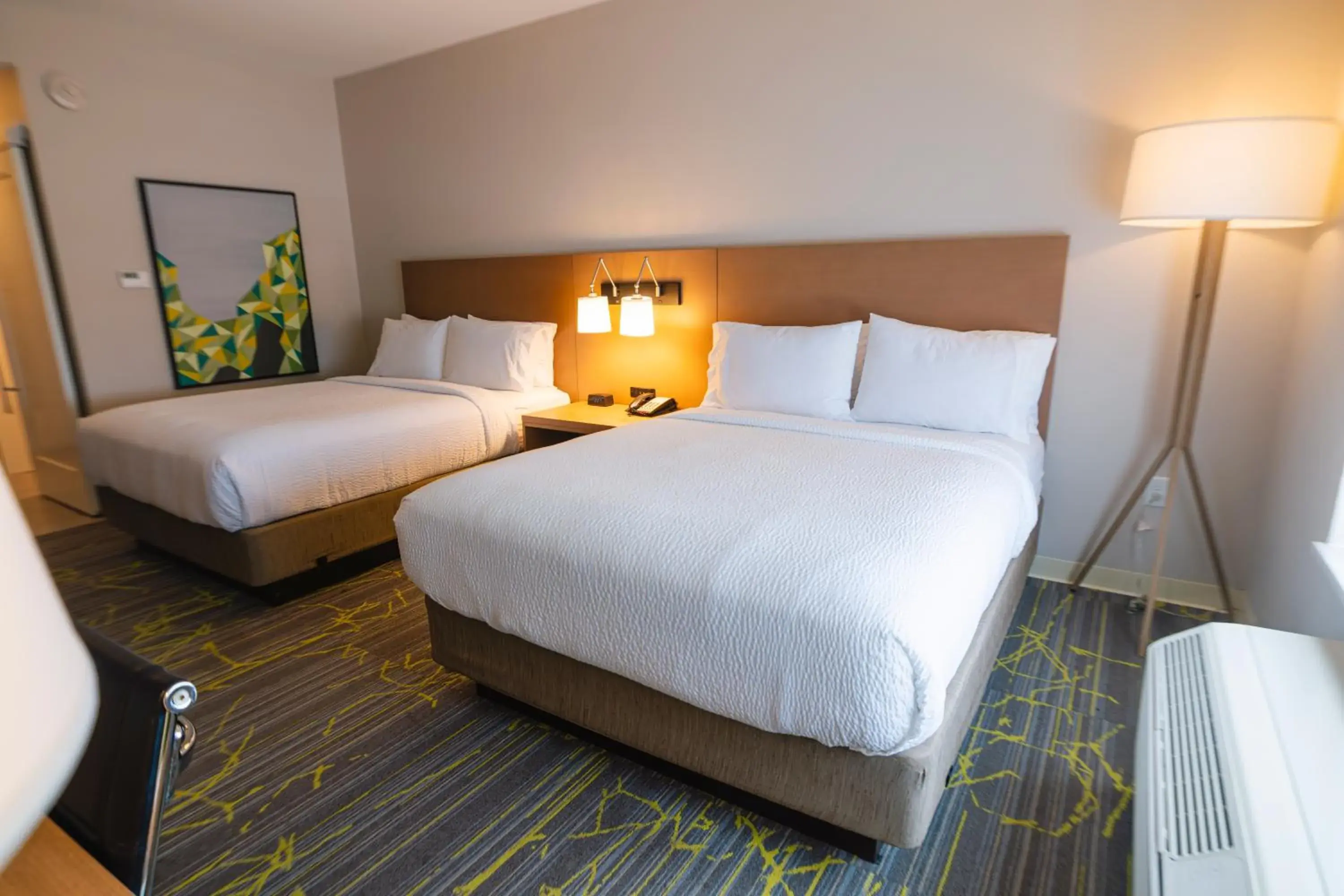 Standard Queen Room with Two Queen Beds and Mobility Accessible Tub in Holiday Inn & Suites Houston NW - Willowbrook by IHG Standard Queen Room with Two Queen Beds and Mobility Accessible Tub in Holiday Inn & Suites Houston NW - Willowbrook by IHG