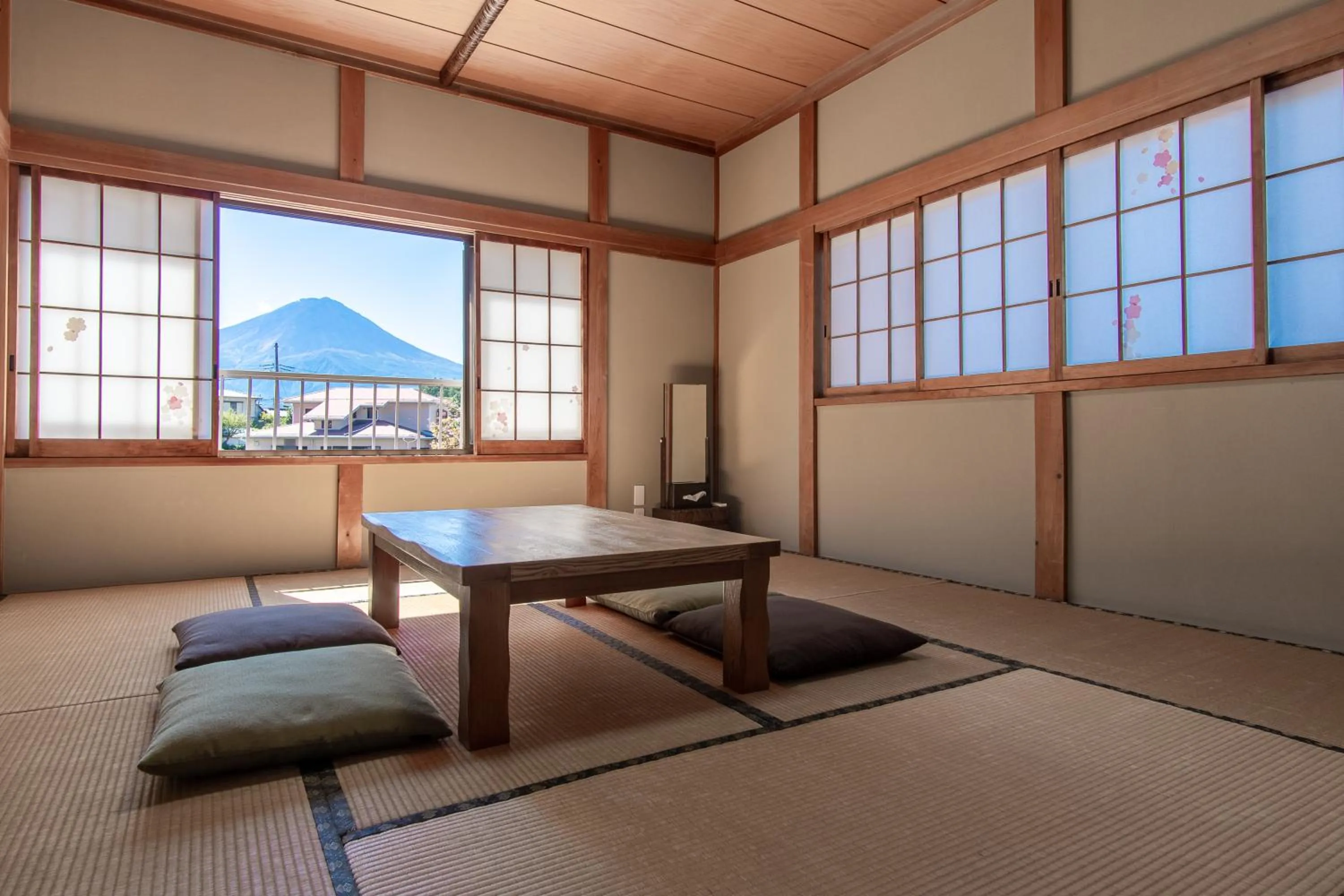 Mountain view in HOSTEL MICHIKUSA-YA