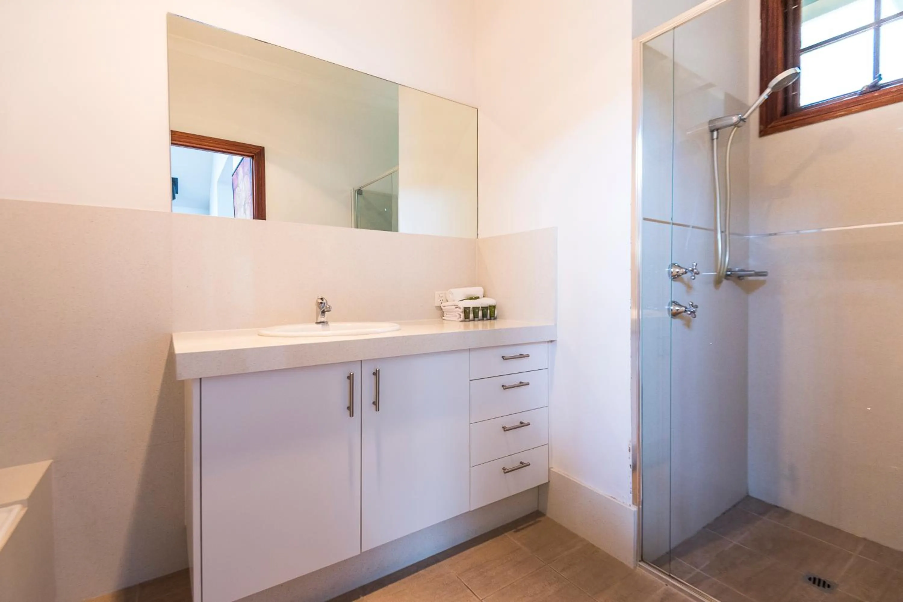 Bathroom in Riverglen Chalets