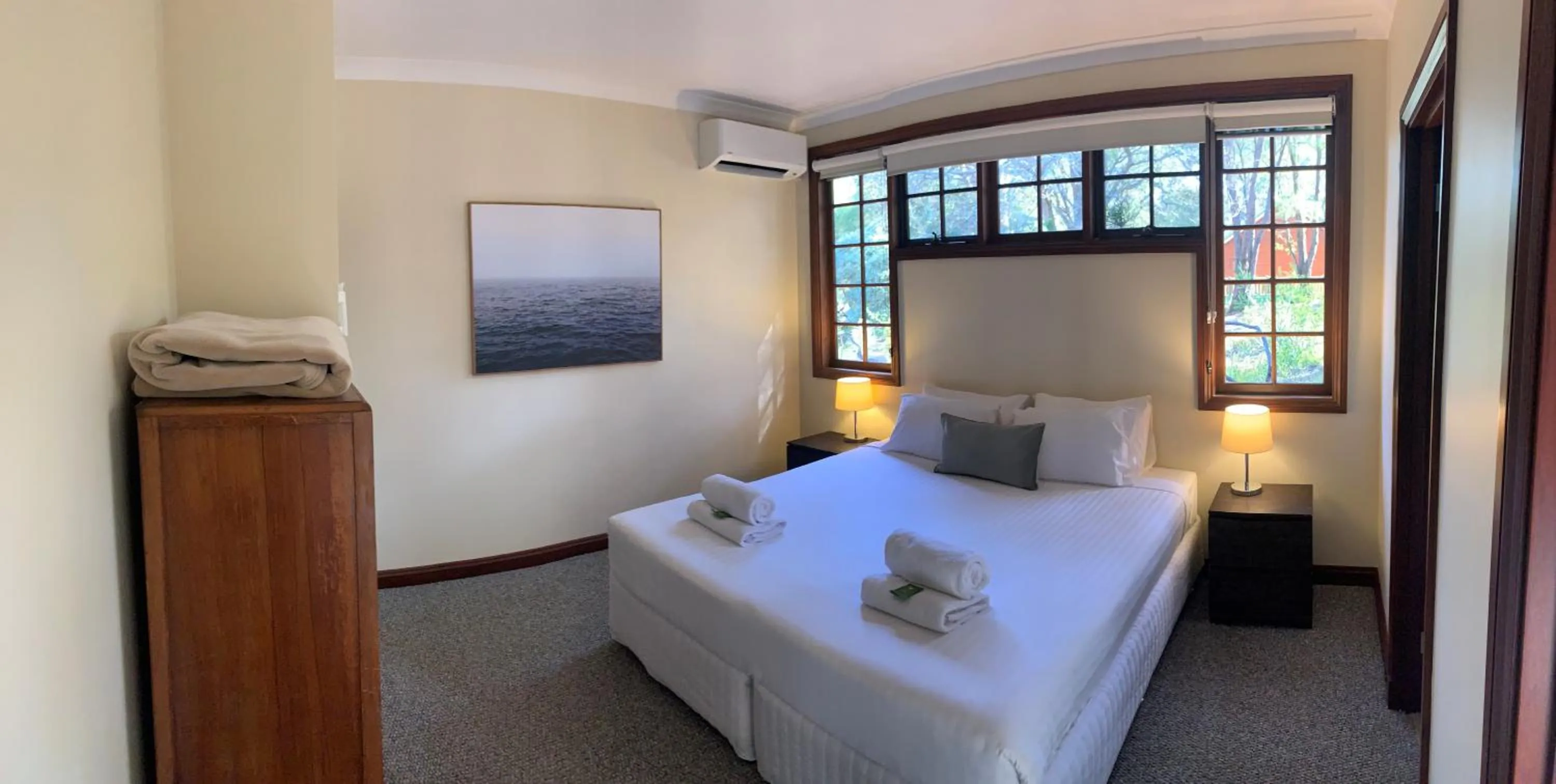 Bedroom, Bed in Riverglen Chalets