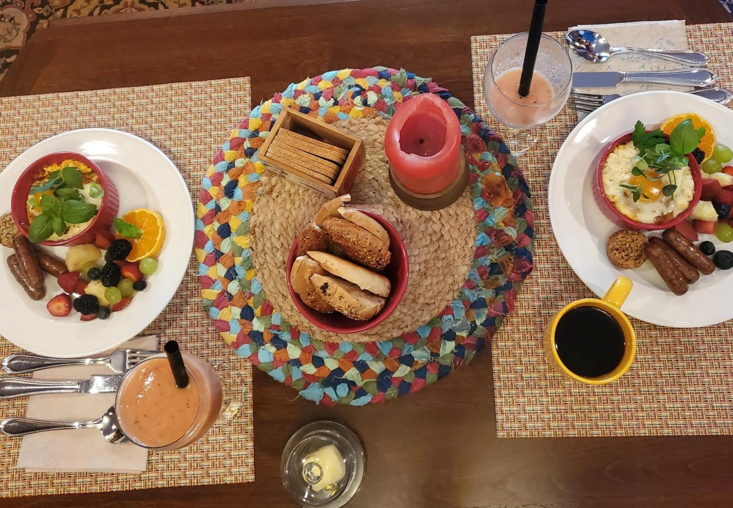 Breakfast in Twin Oaks Inn