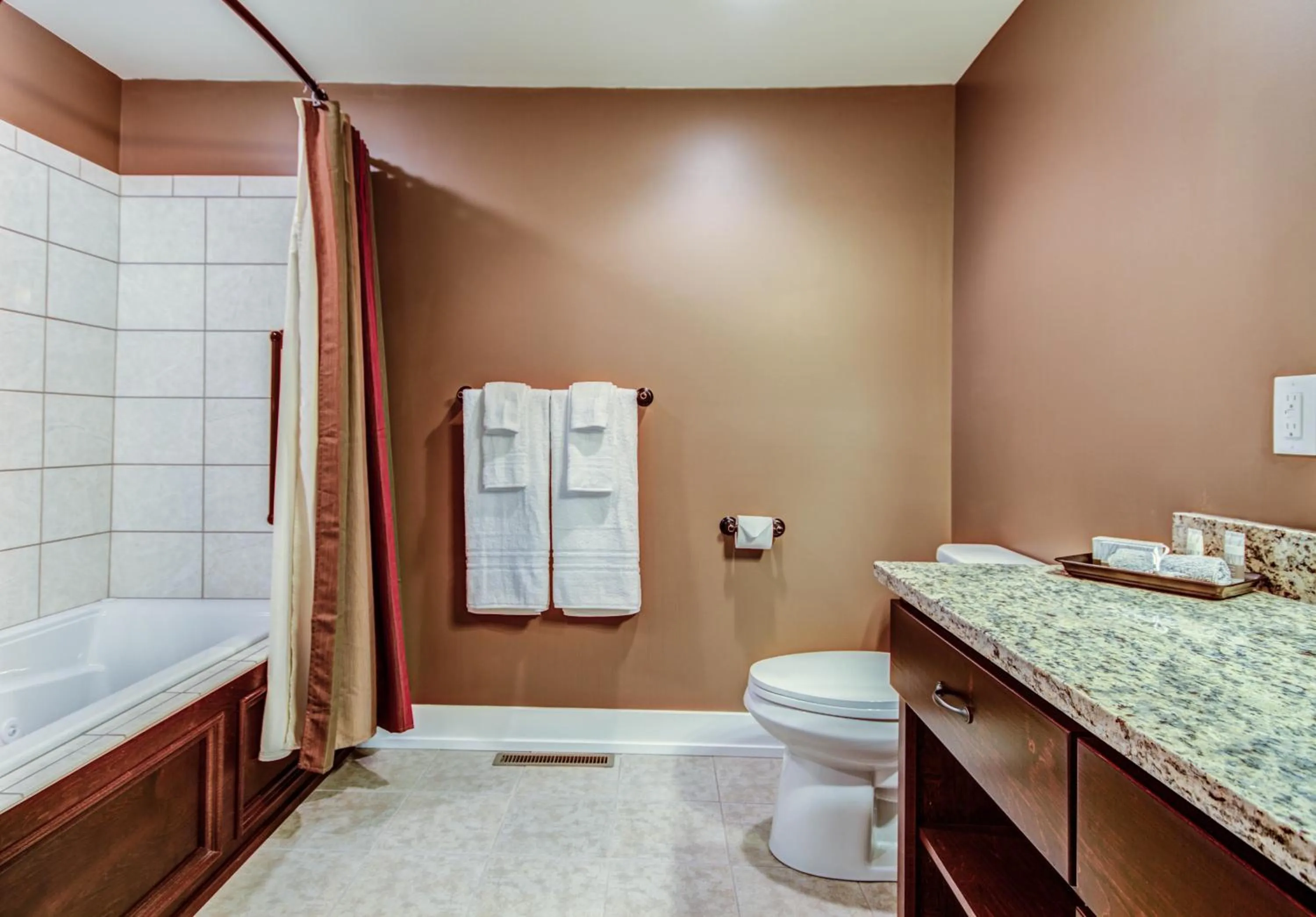 Bathroom in Twin Oaks Inn