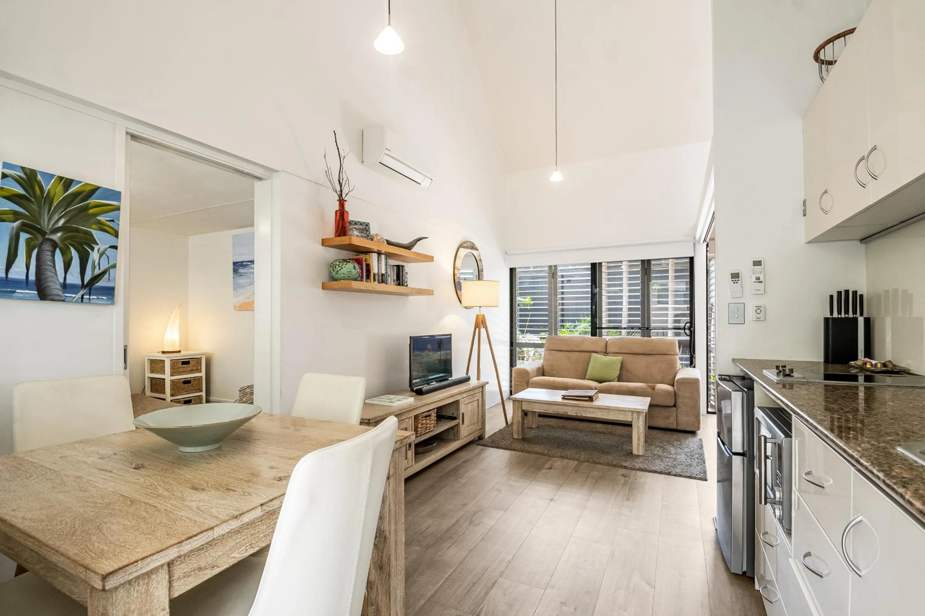 Dining area in Julians Apartments