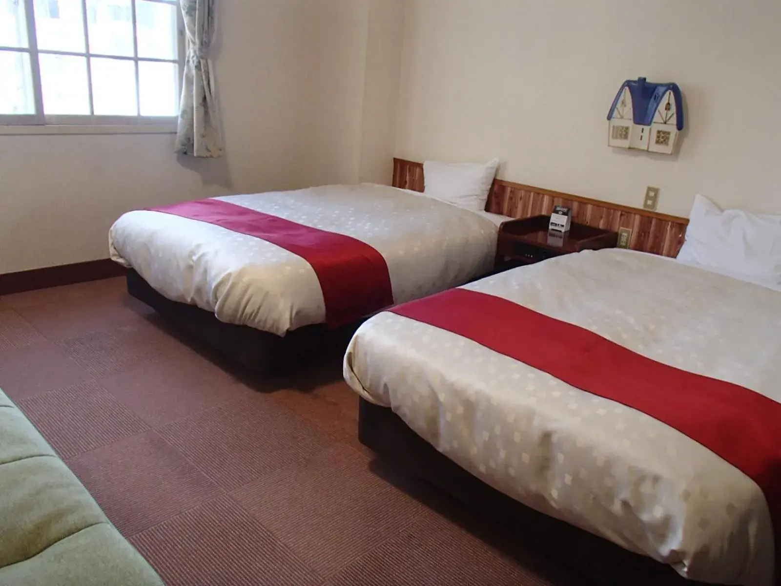 Twin Room in Rosenheim Hakuba Twin Room in Rosenheim Hakuba