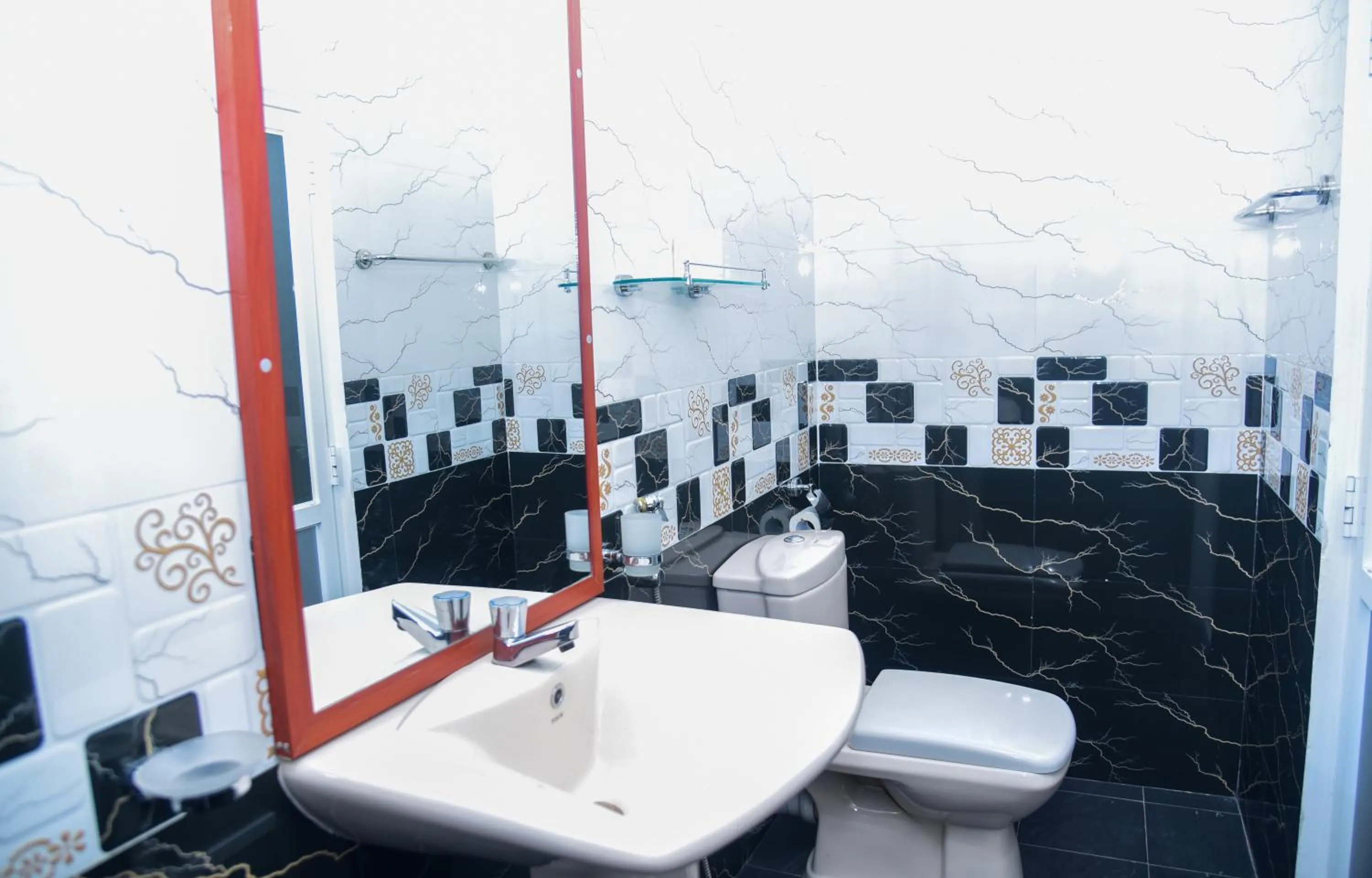 Shower in Ella Nature Life Guest & Resturant