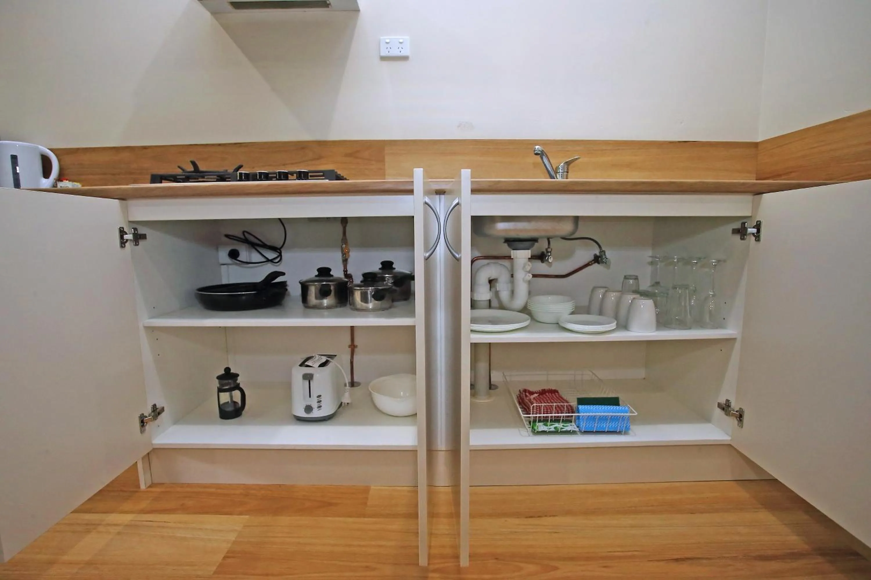 Kitchen or kitchenette in Chambers Wildlife Rainforest Lodges