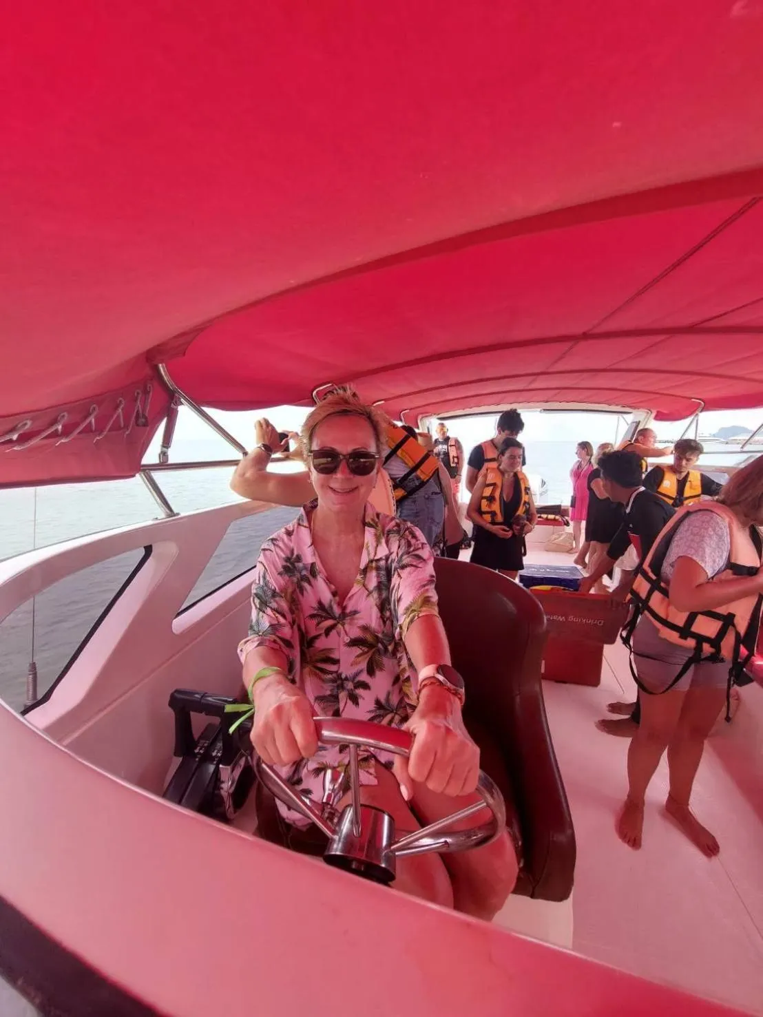 Bonny Hotel 4 Floors No Elevator