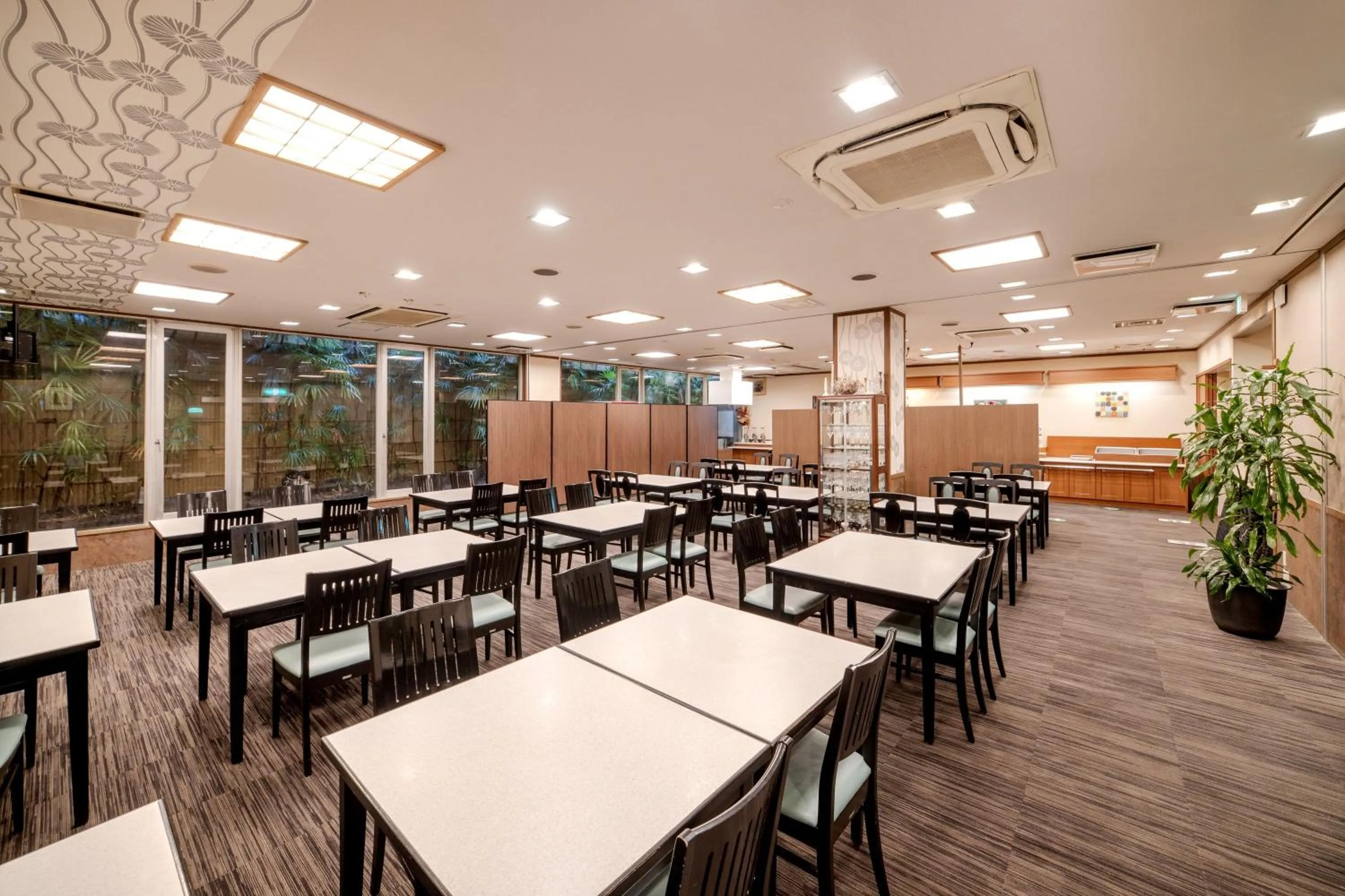 Restaurant/places to eat in Central Hotel Sasebo